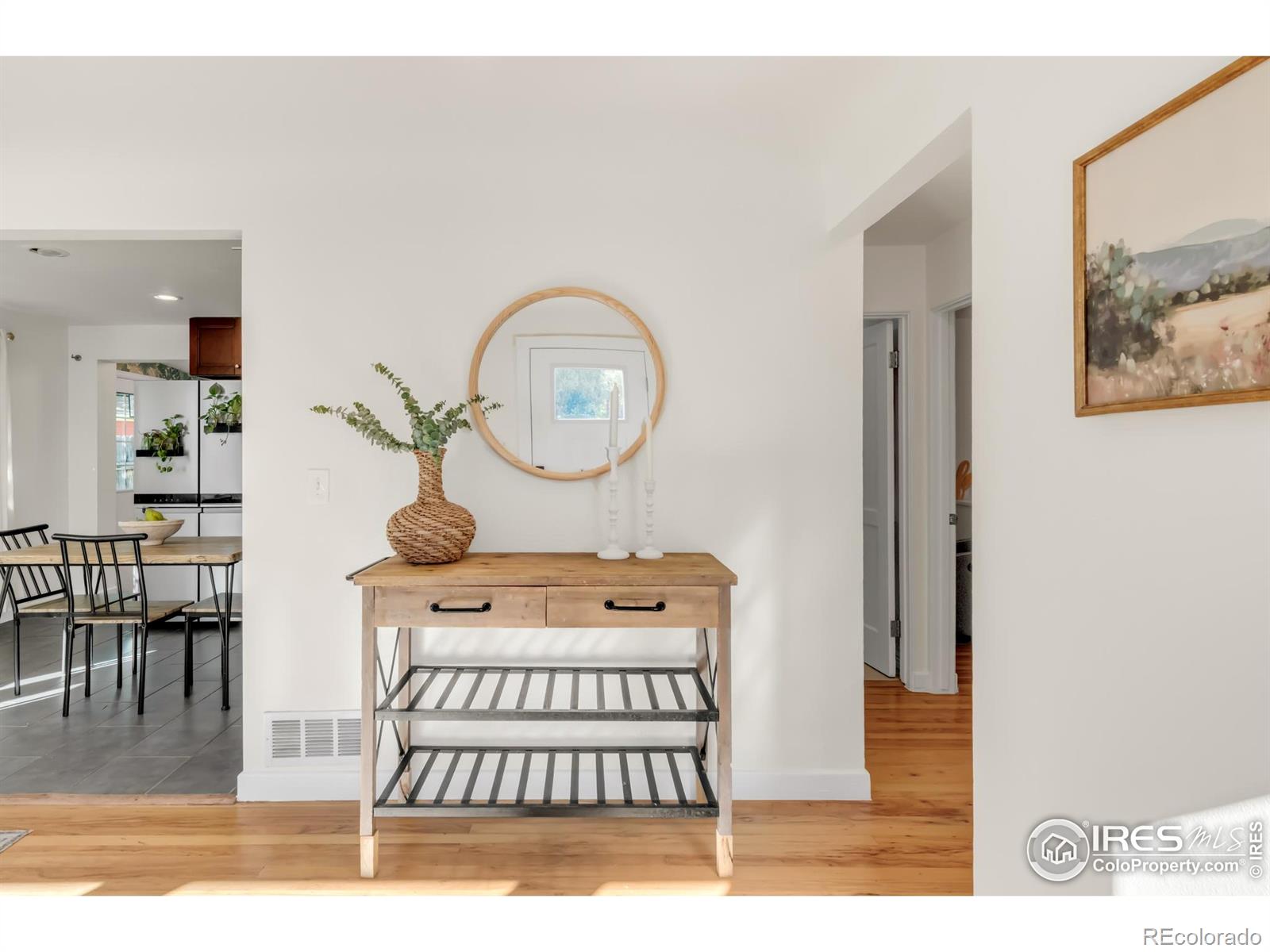 6337 S Louthan Street