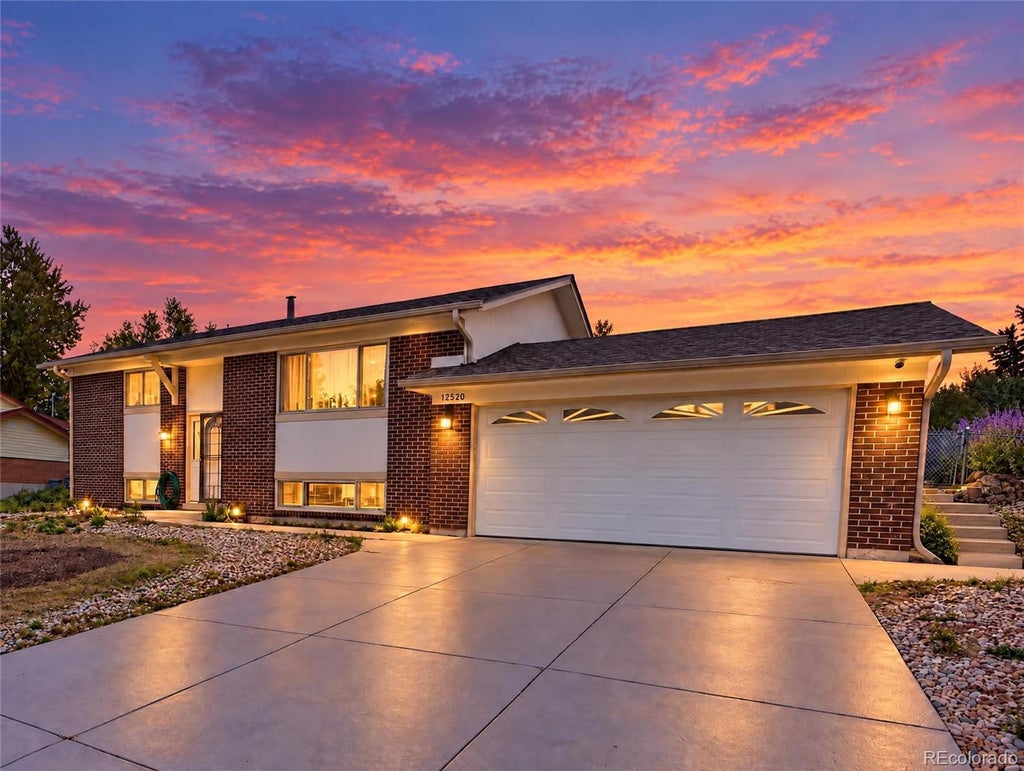 Photo of 12320 W Mexico Avenue, Lakewood, CO 80228 (MLS # 3214235)