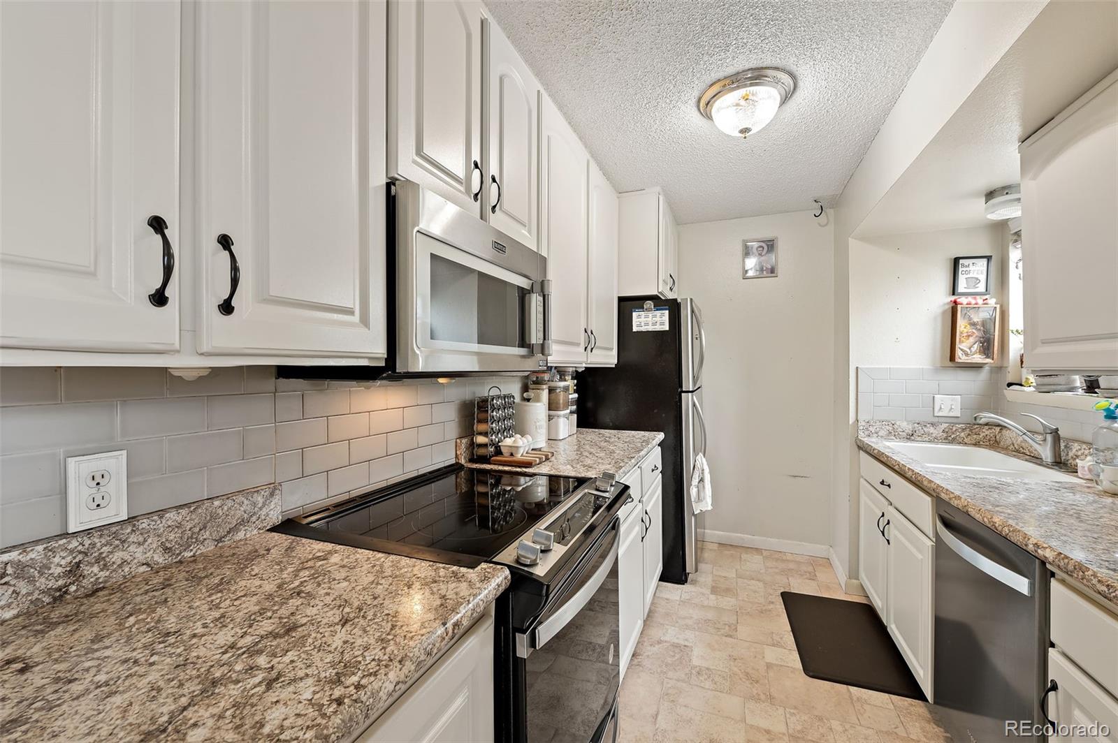 1616 Longbow Court