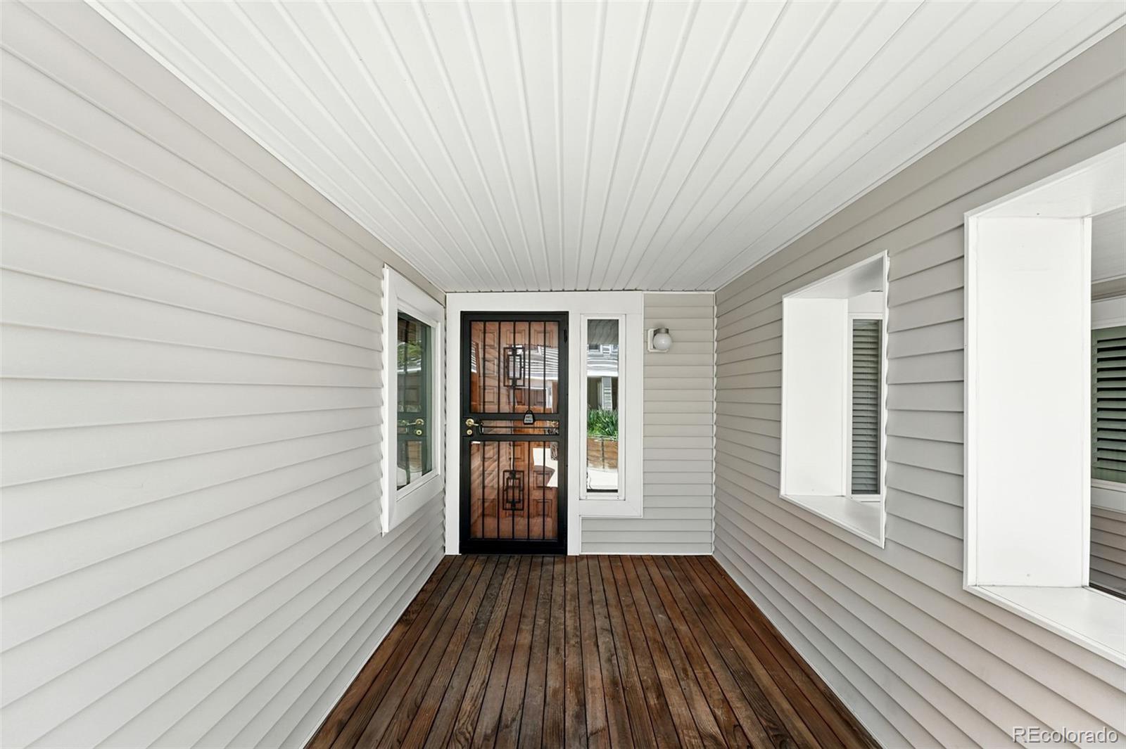 1050 S Monaco Parkway 125