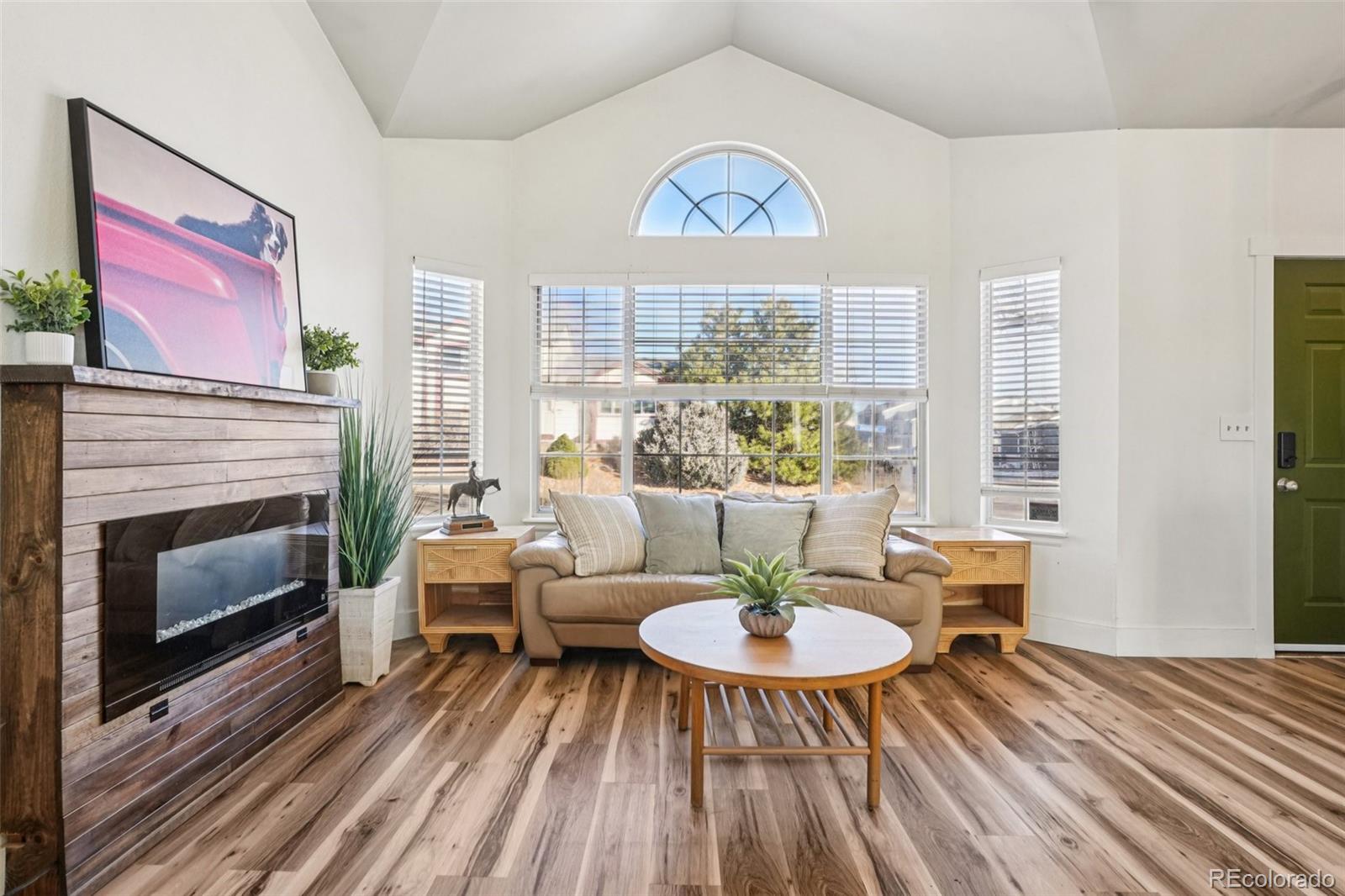 207 S Quicksilver Avenue