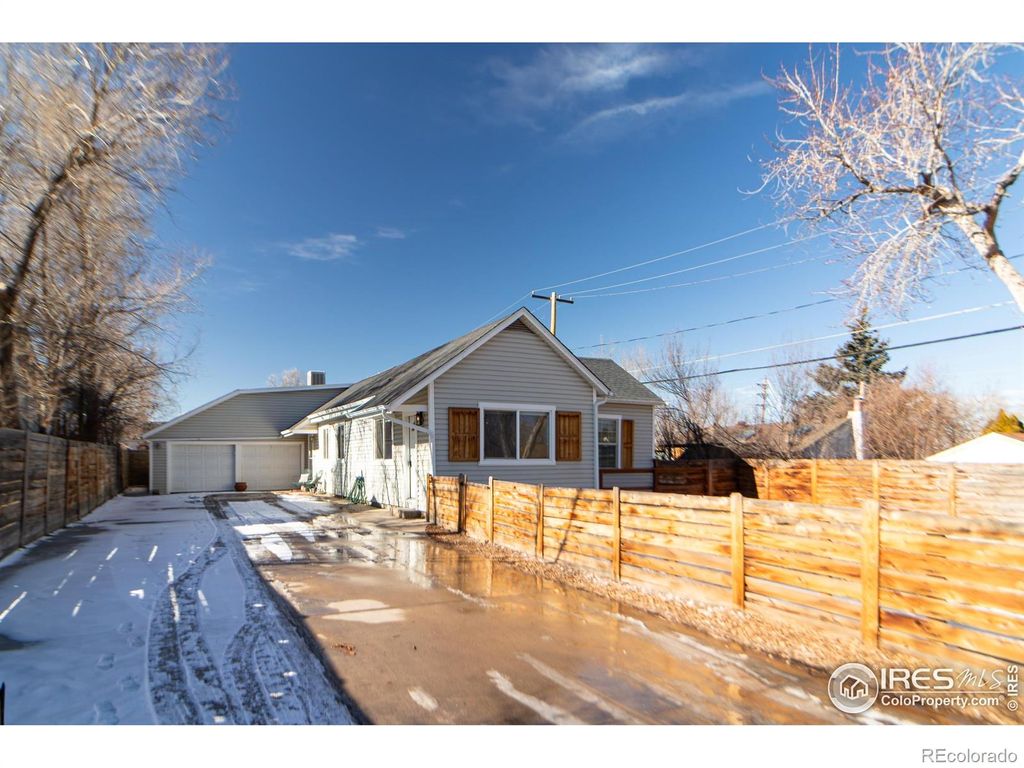 Photo of 927 S Yates Street #A, Denver, CO 80219 (MLS # IR1050666)