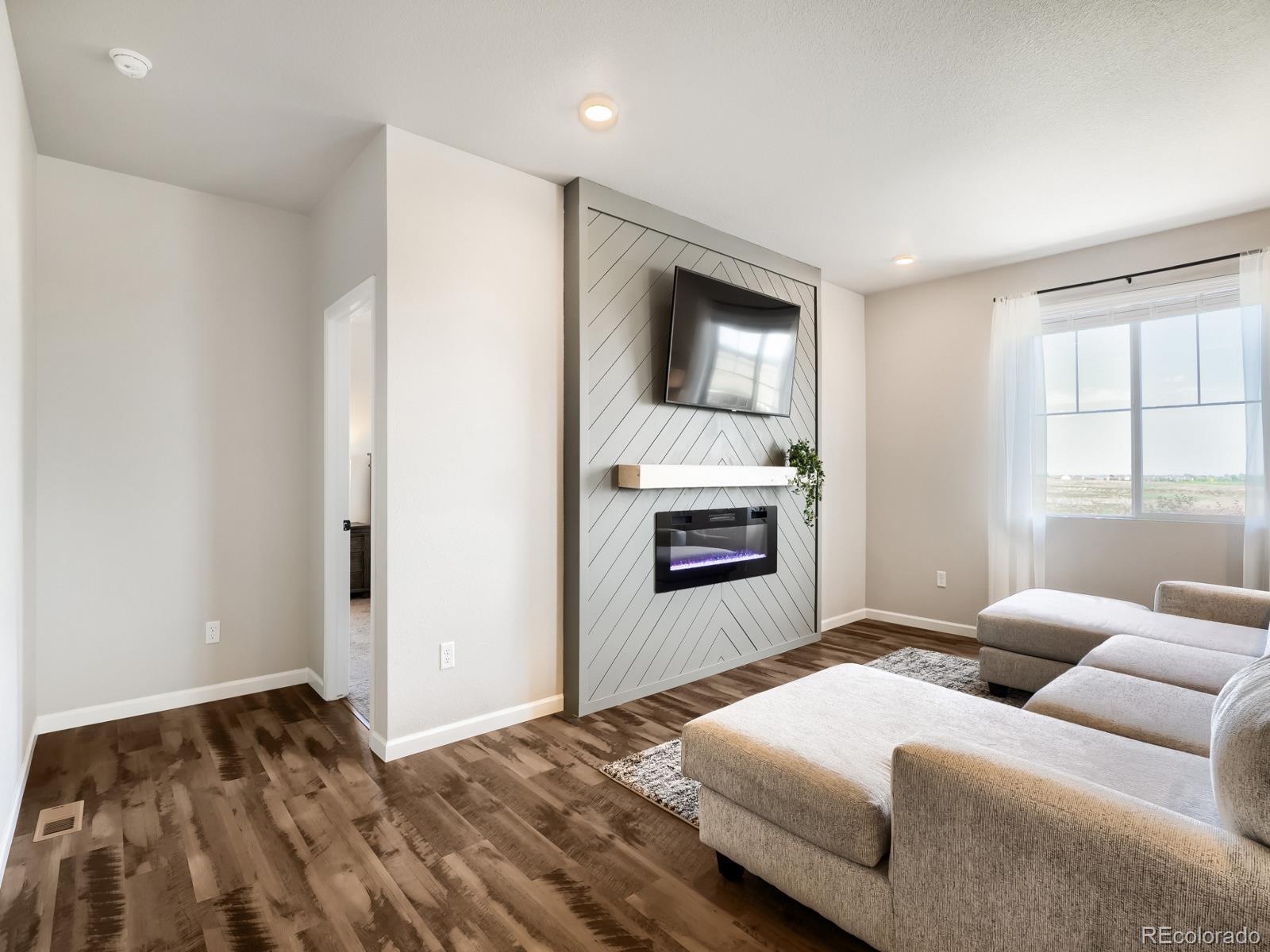 5473 Bauer Drive
