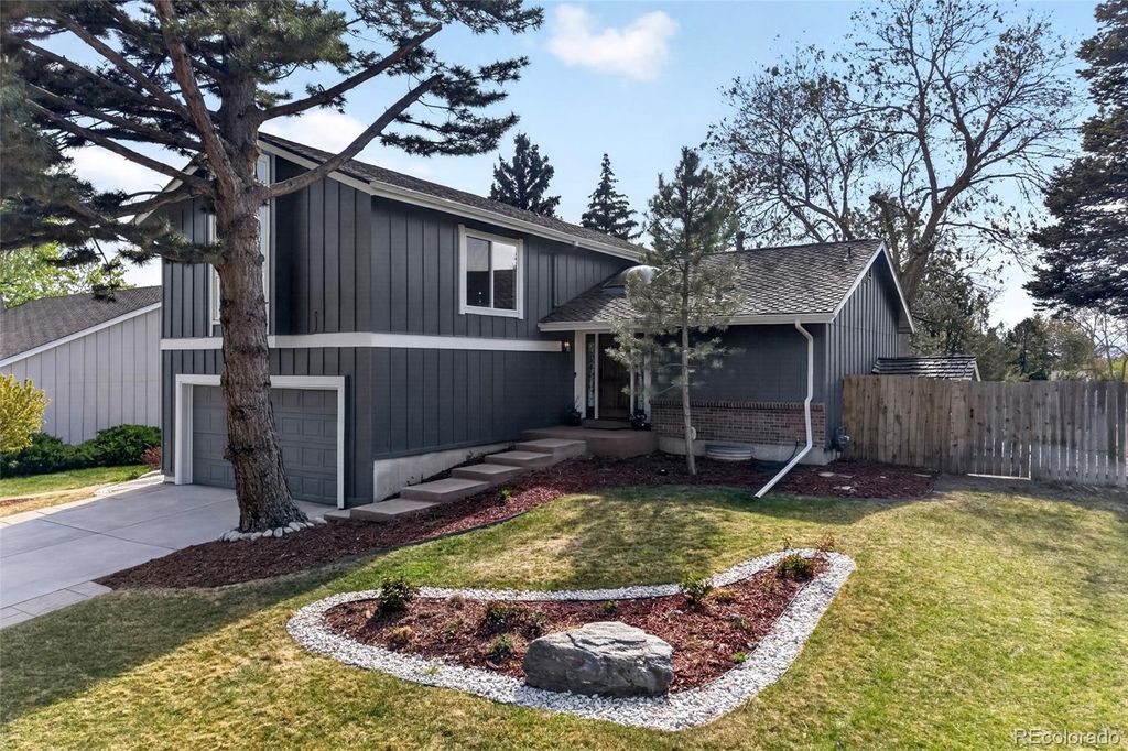 Photo of 7561 S Ulster Place, Centennial, CO 80112 (MLS # 4202820)