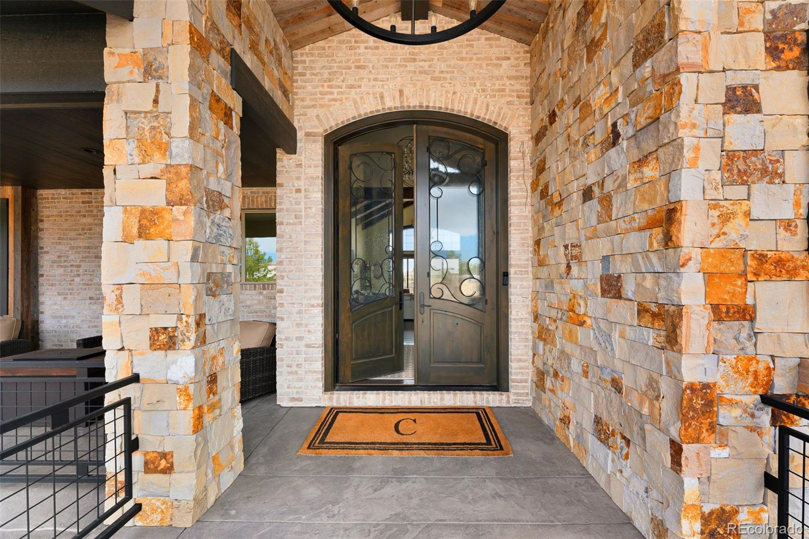 843 Diamond Ridge Circle