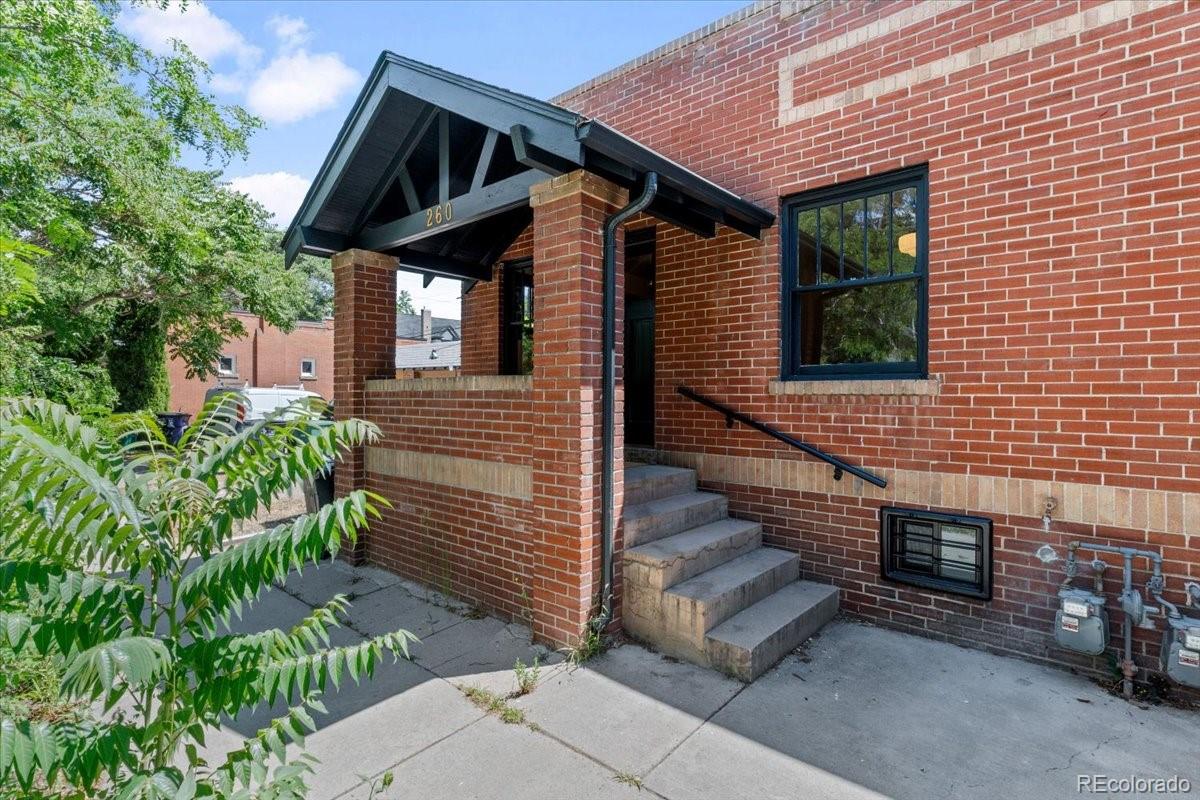 260 N Delaware Street