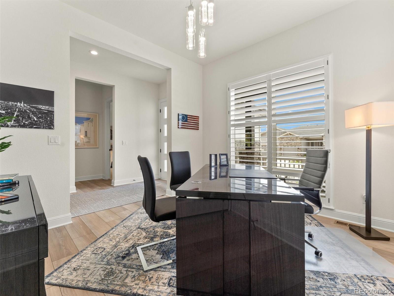 5492 Woodroot Point