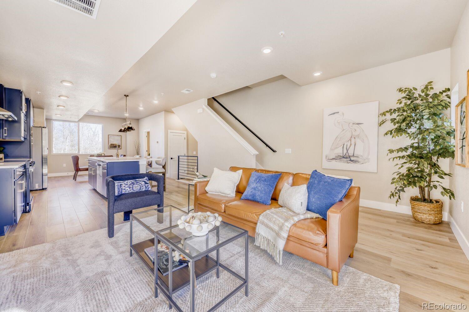 9195 Pierce Street 1