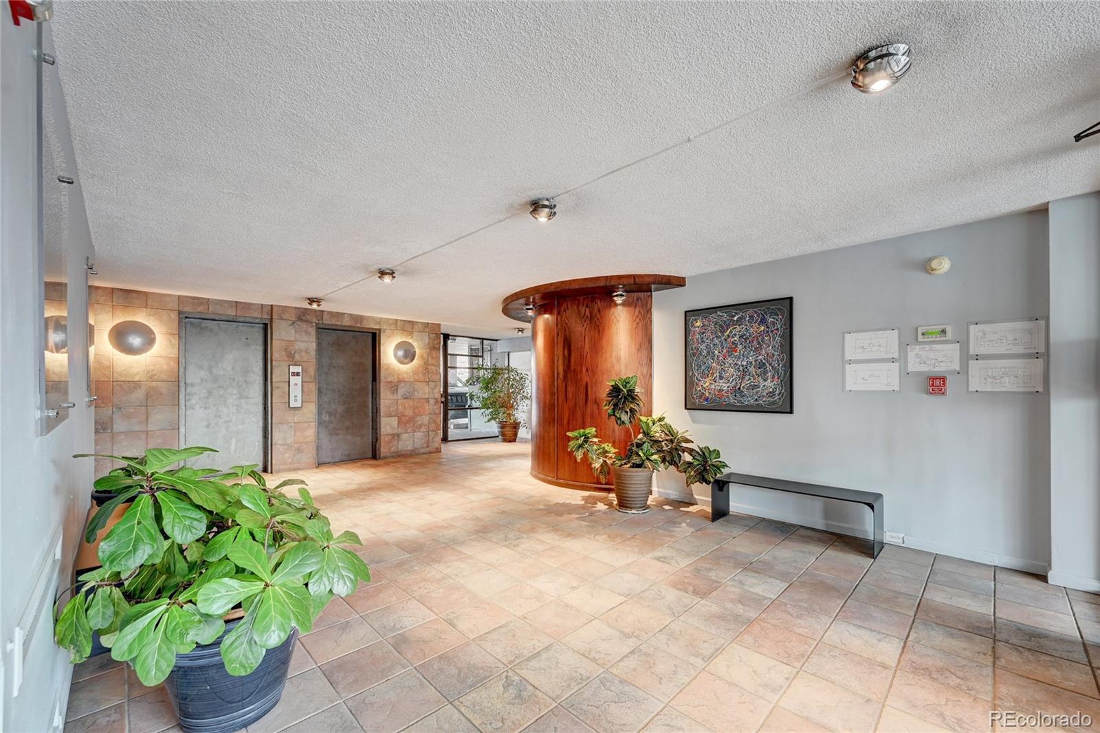 909 N Logan Street 3C