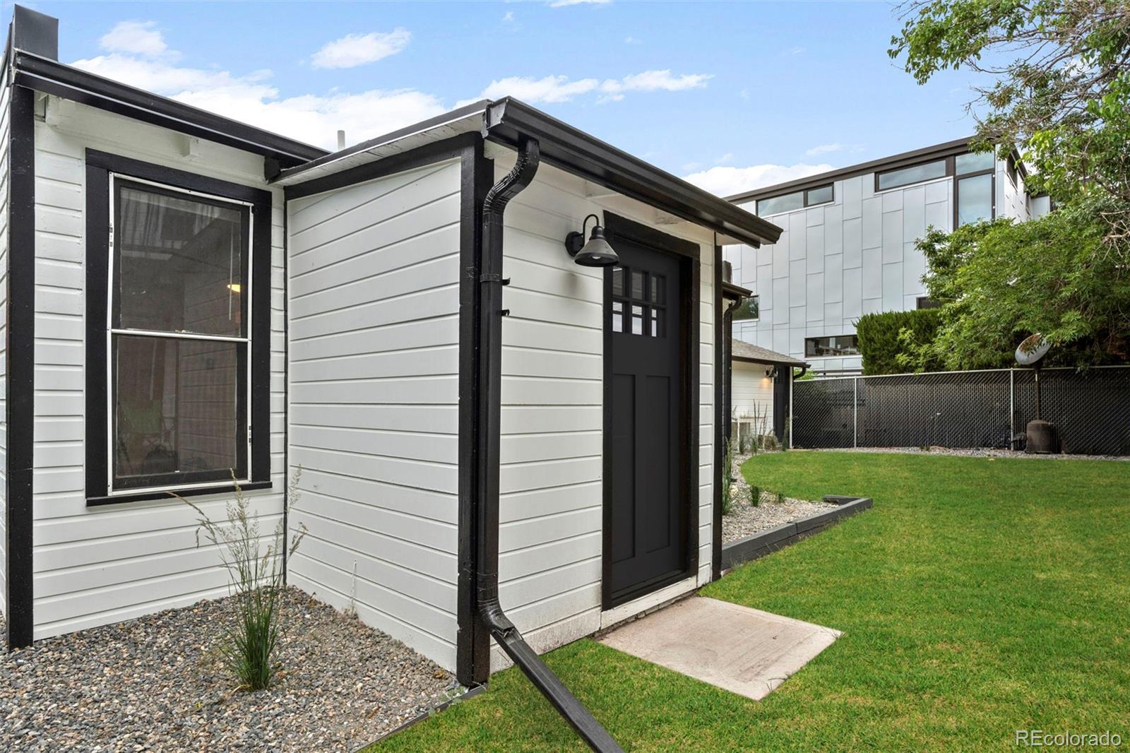 315 Canyon Boulevard 1-4