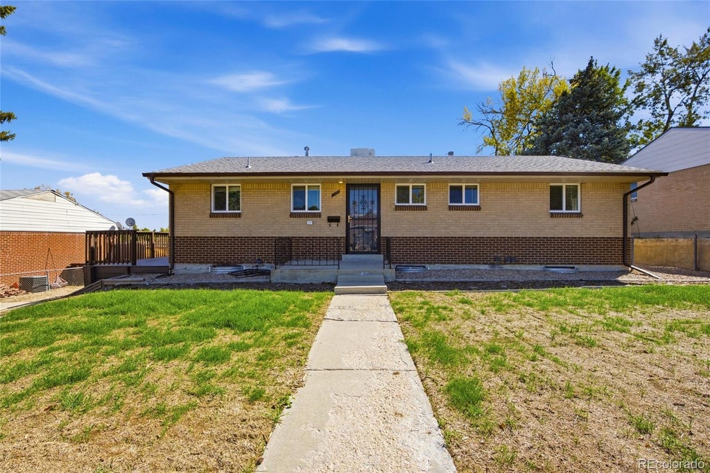 Photo of 1080 El Paso Boulevard, Denver, CO 80221 (MLS # 5168220)