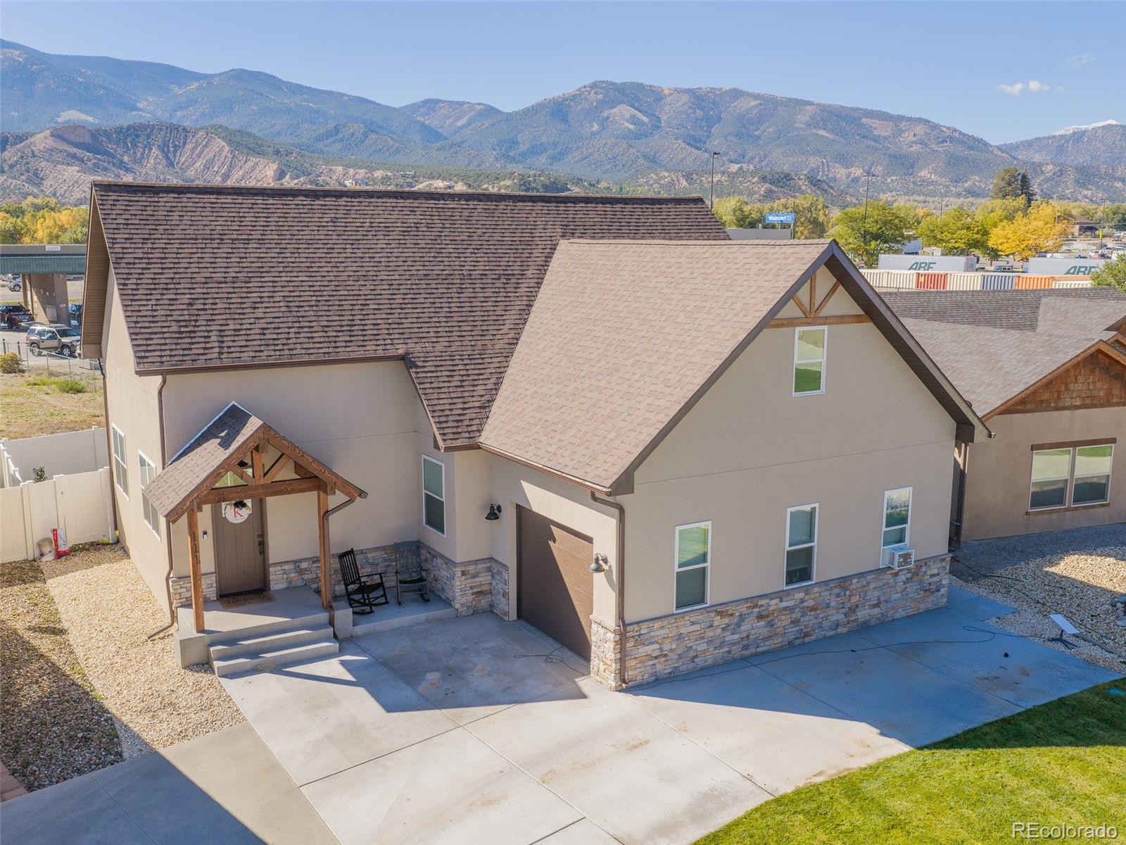 111 Starbuck Circle