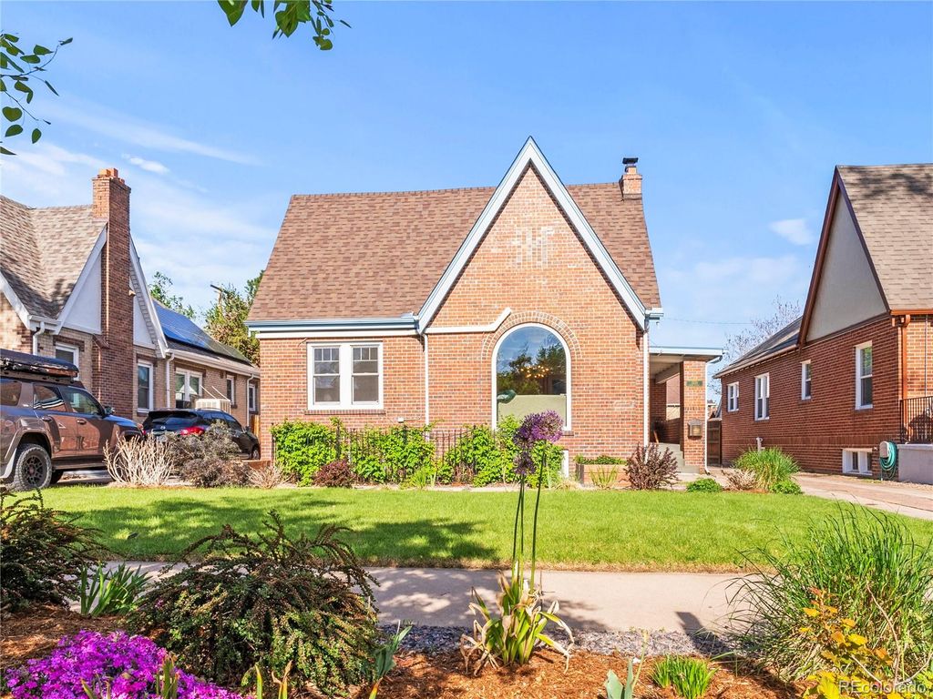 Photo of 1528 Holly Street, Denver, CO 80220 (MLS # 9343242)