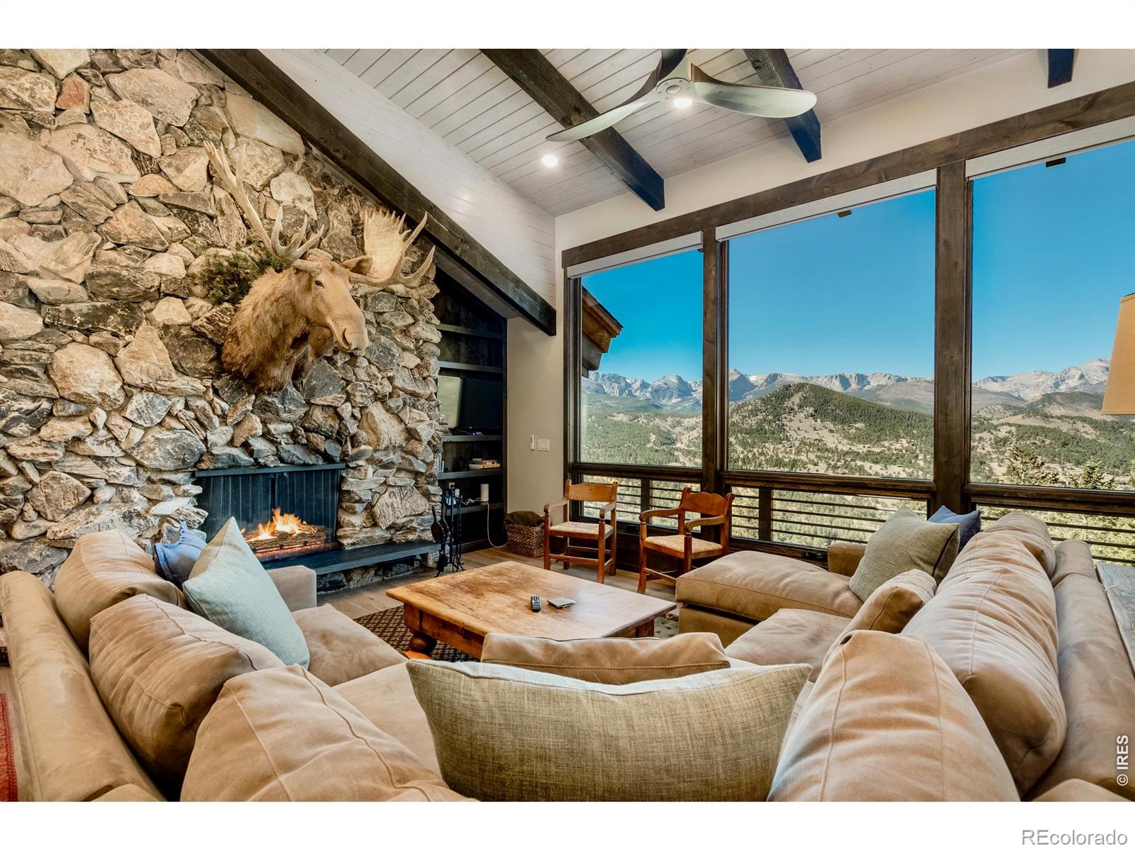 2901 Eaglecliff Drive