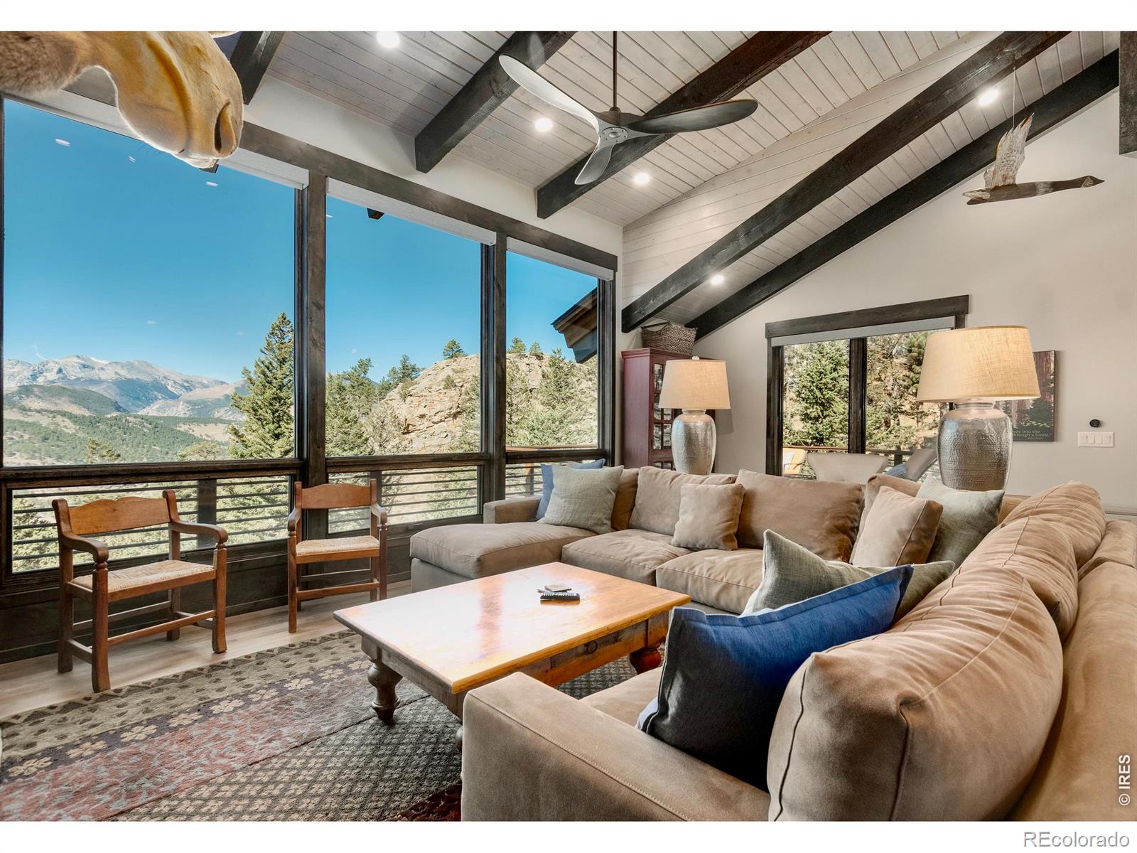 2901 Eaglecliff Drive