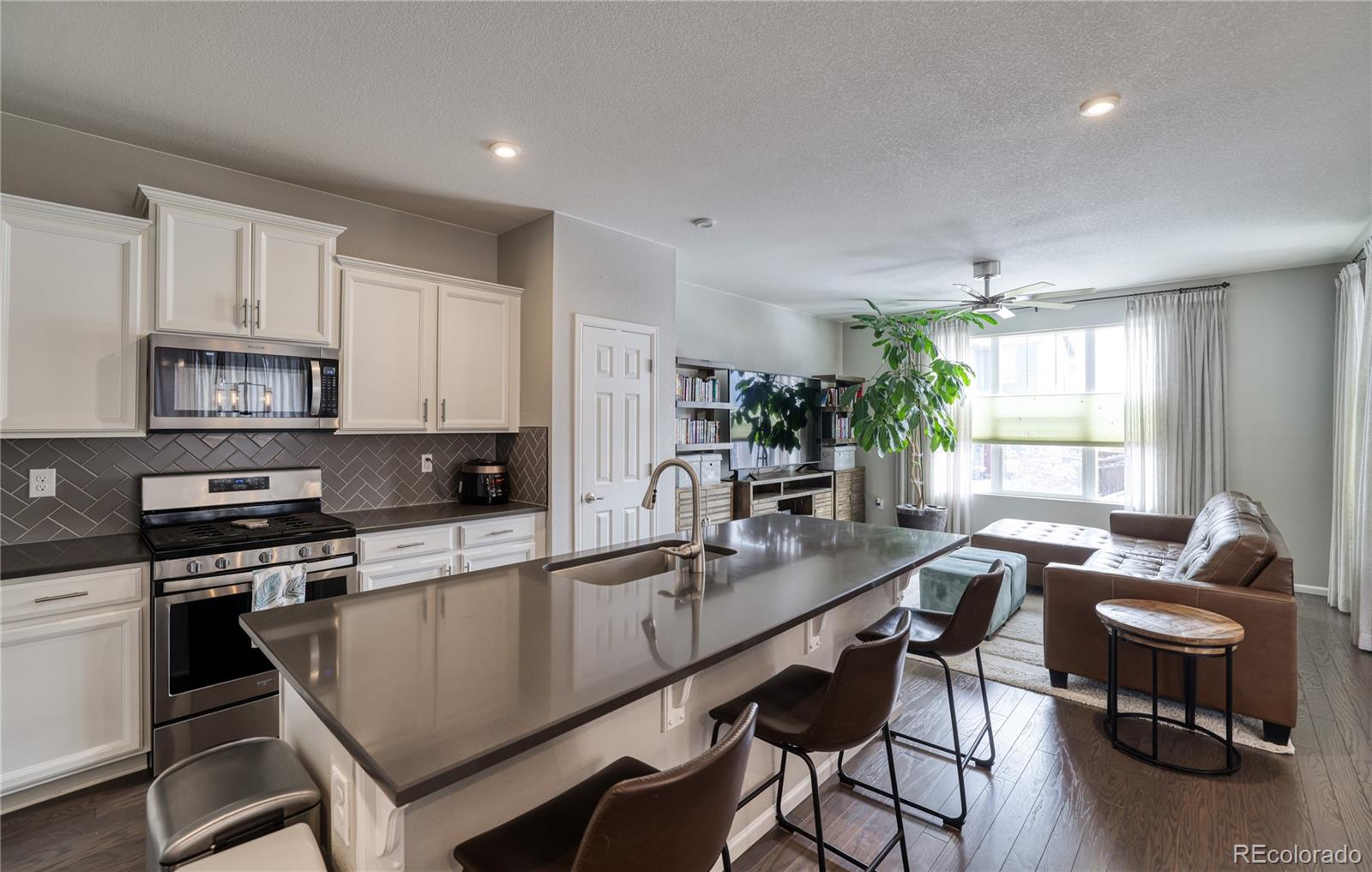 15909 E Otero Avenue