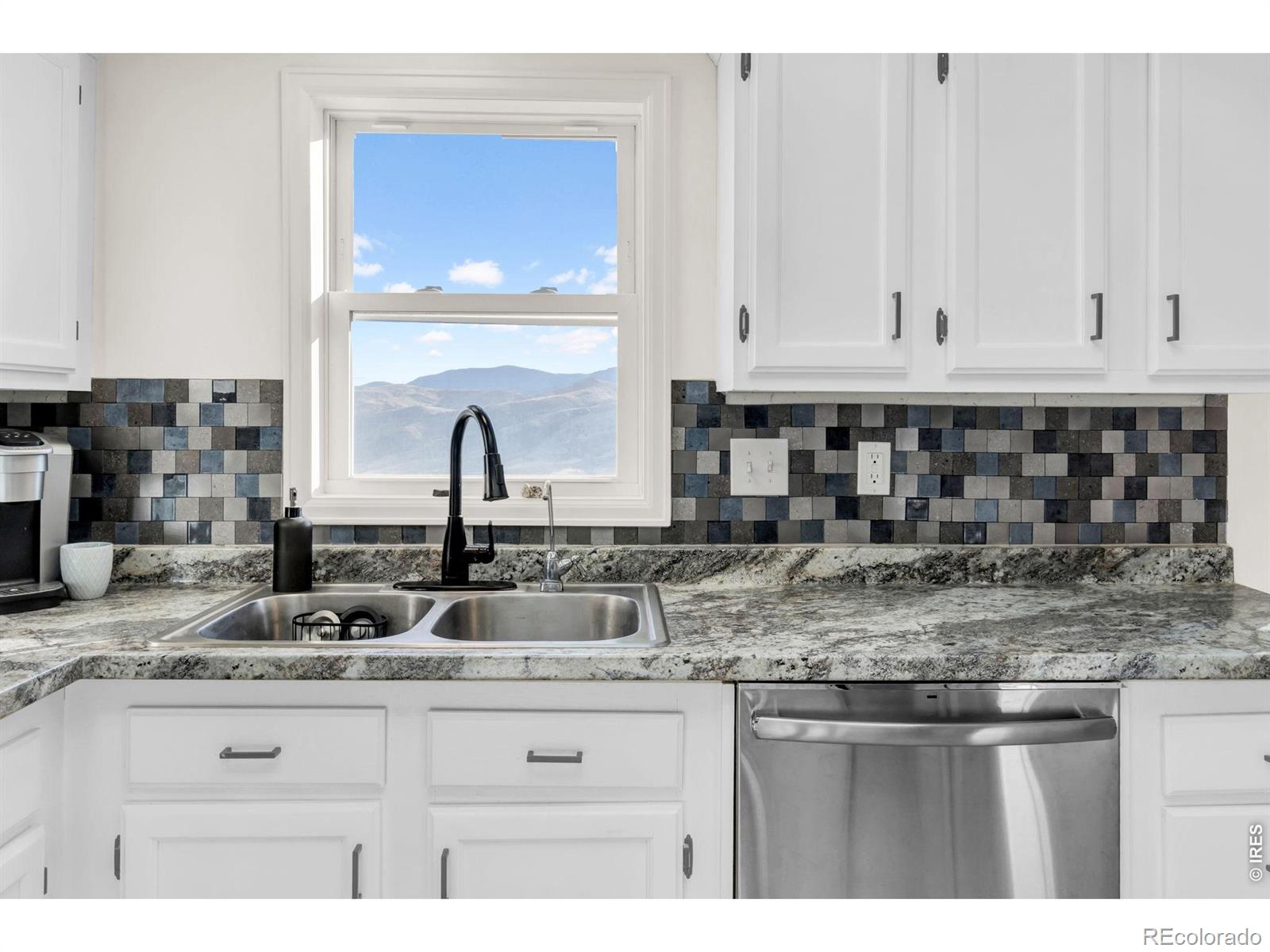 12721 Woodchuck Drive