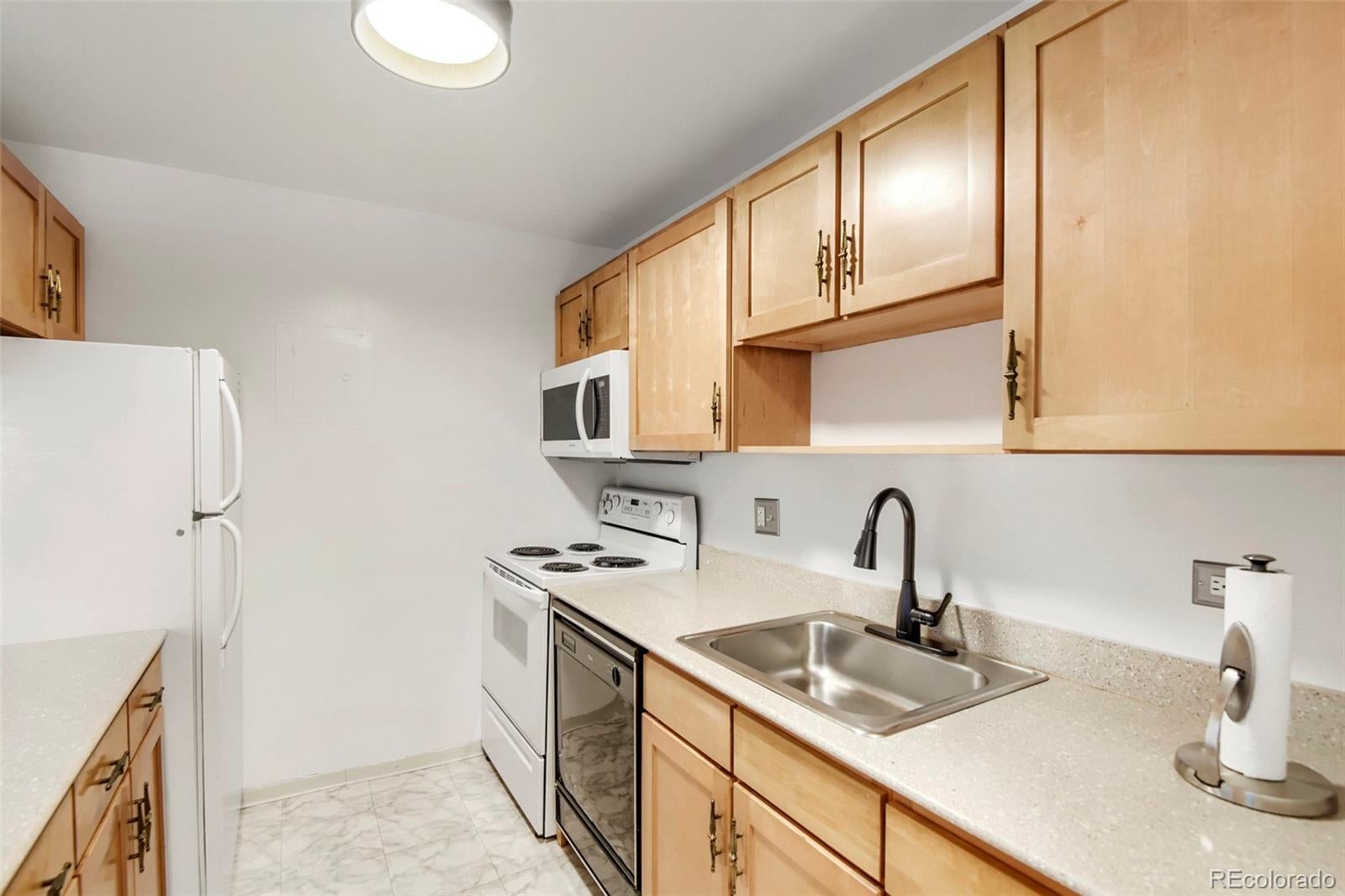 130 N Pearl Street 1805