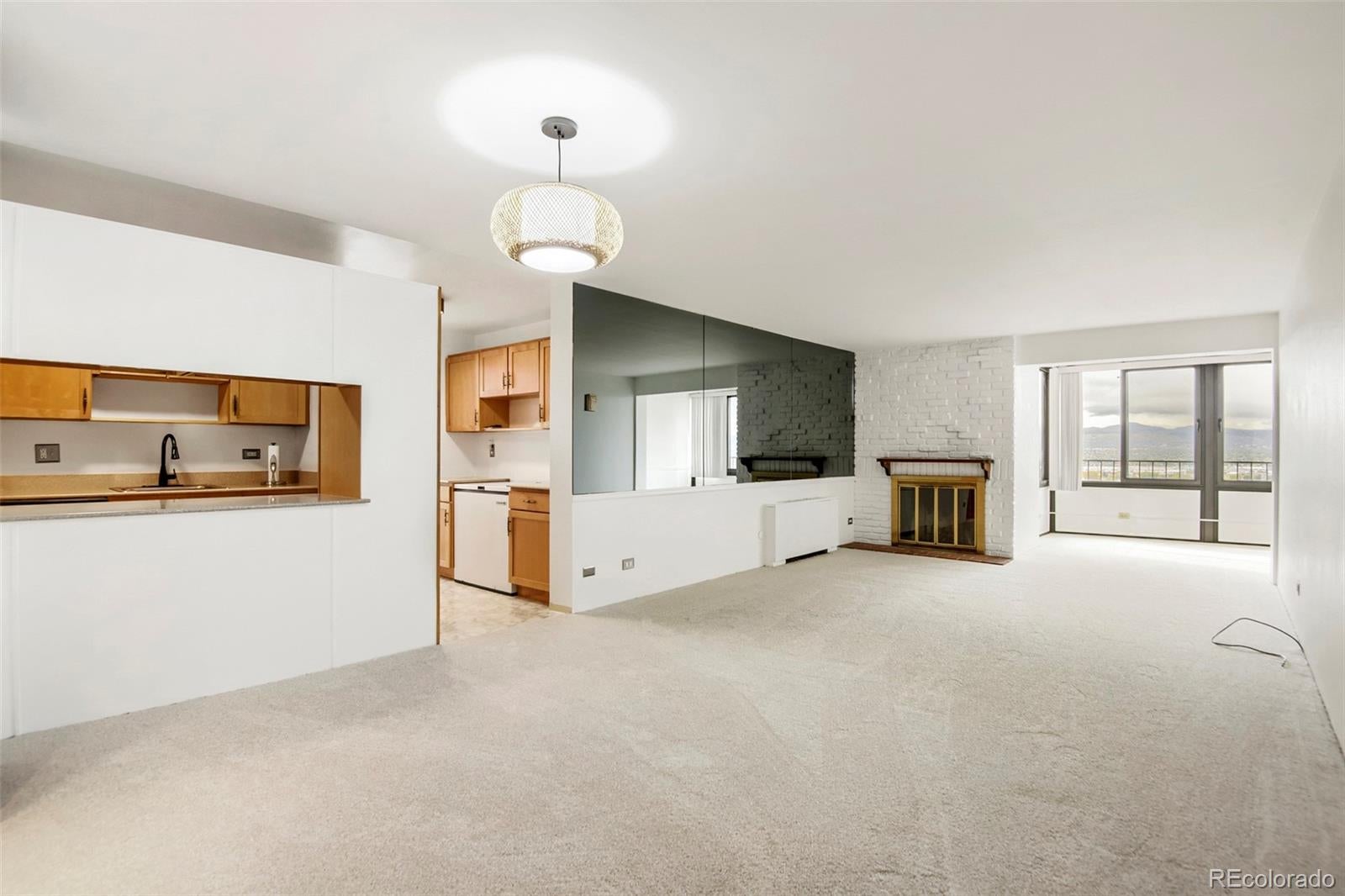 130 N Pearl Street 1805