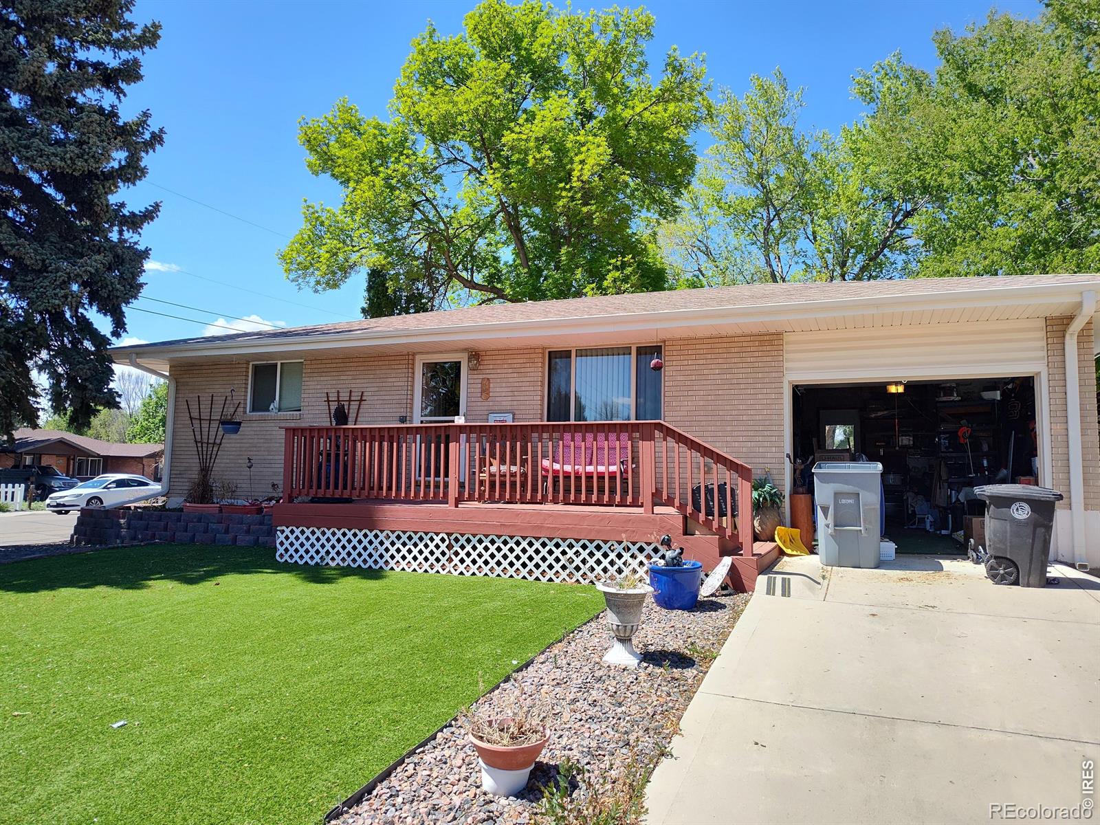 2 Forsyth Drive