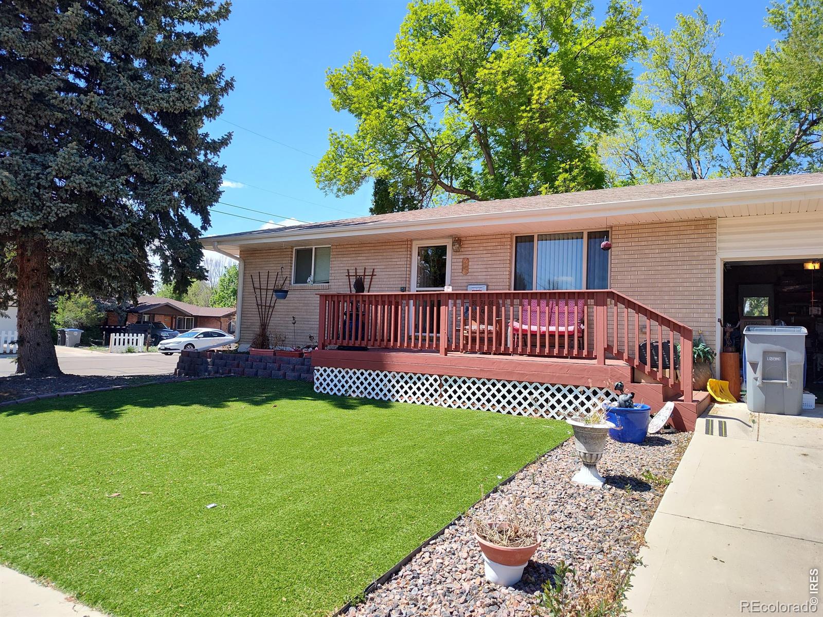2 Forsyth Drive