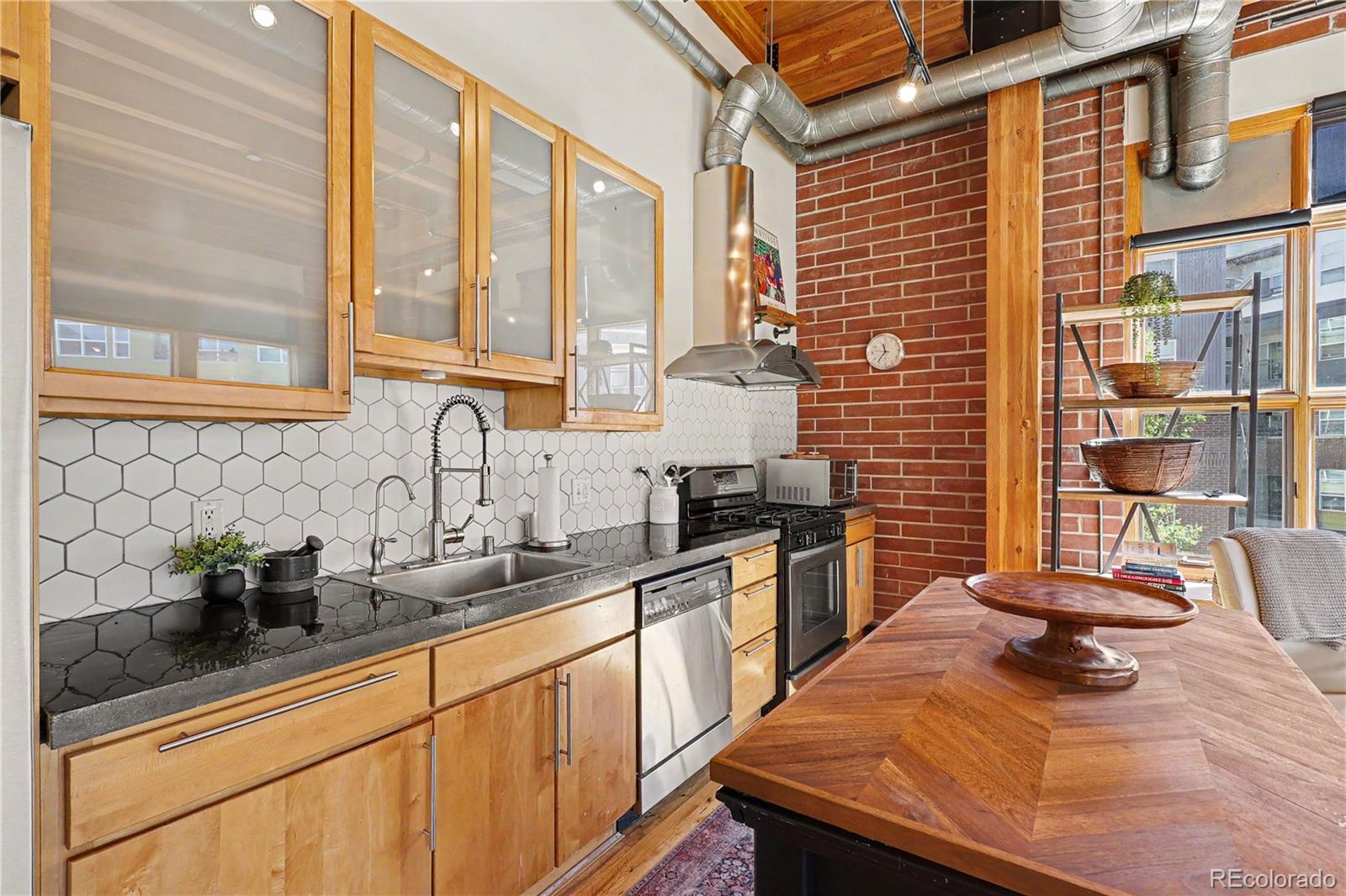 2955 Inca Street 2P