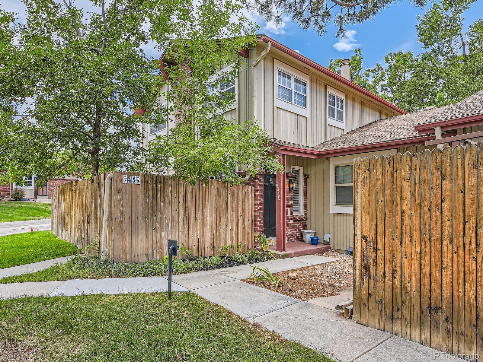 View Littleton, CO 80128 townhome