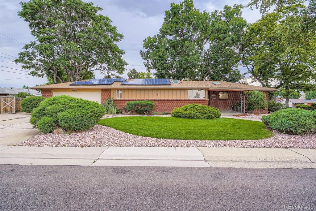 Photo of 7801 W 39th Avenue, Wheat Ridge, CO 80033 (MLS # 9279758)