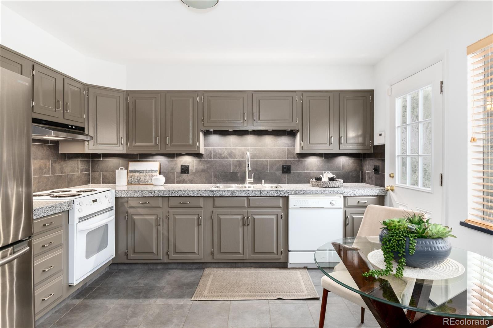 5175 E Mexico Avenue