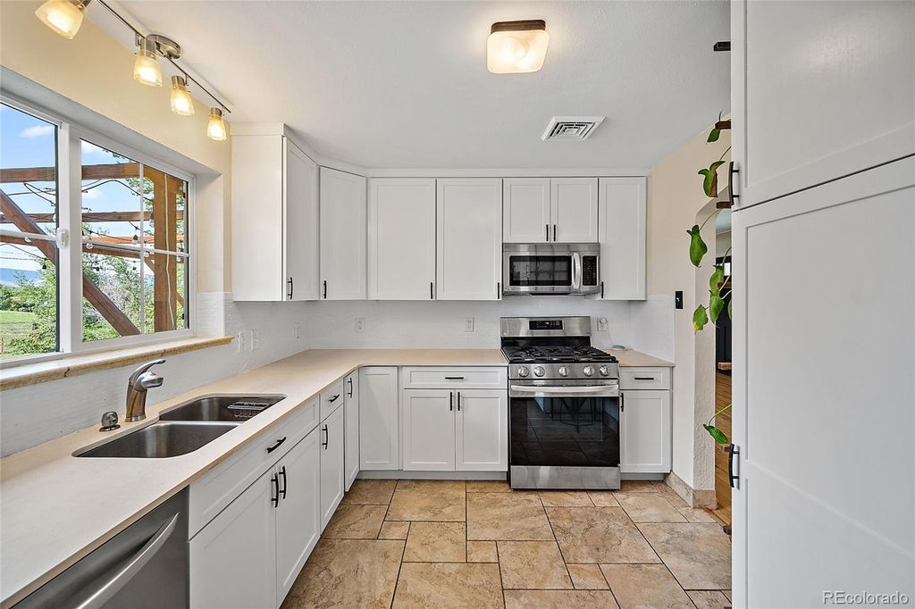 Photo of 3865 Independence Court, Wheat Ridge, CO 80033 (MLS # 2254152)