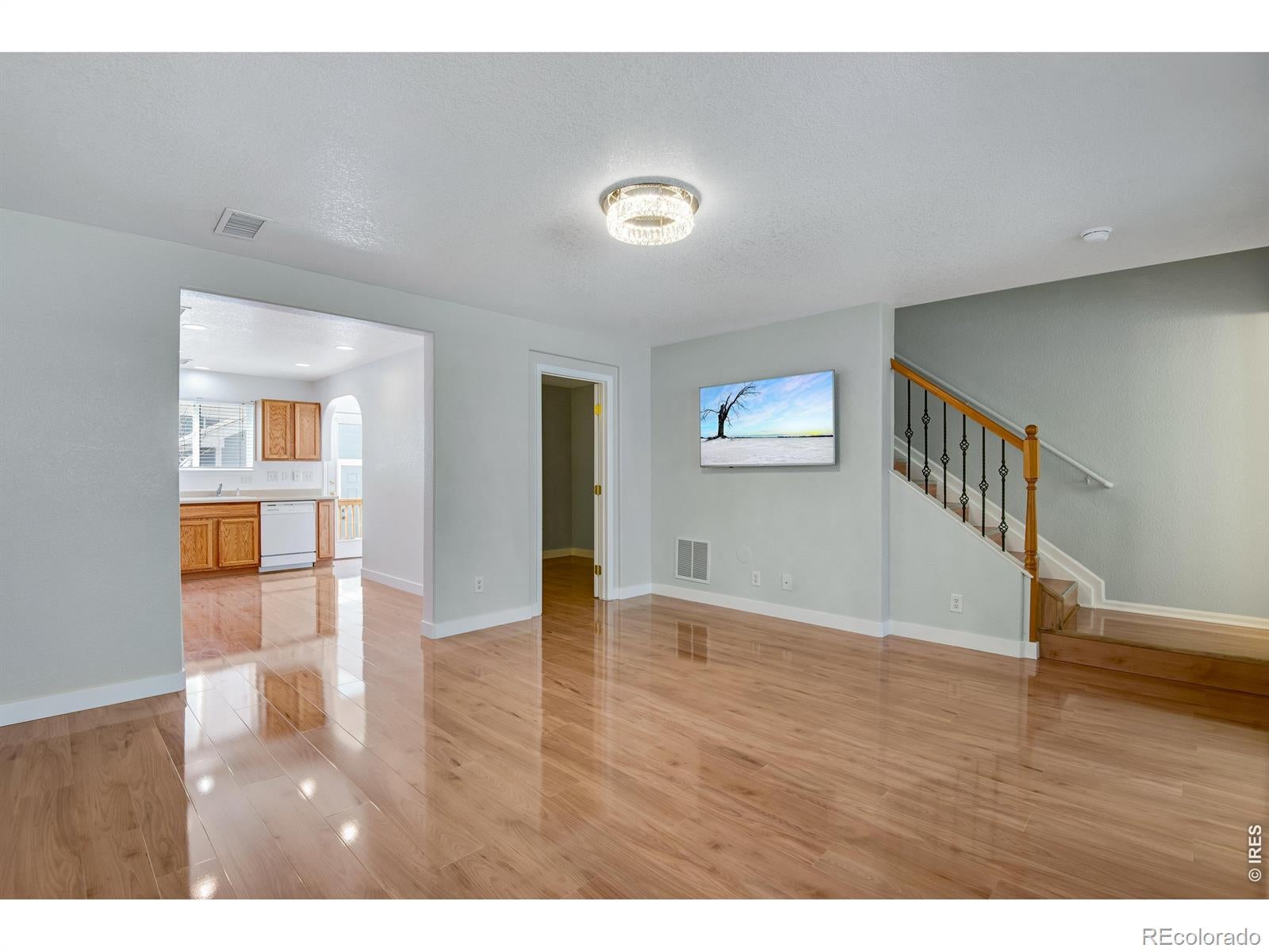 18917 E 57th Place