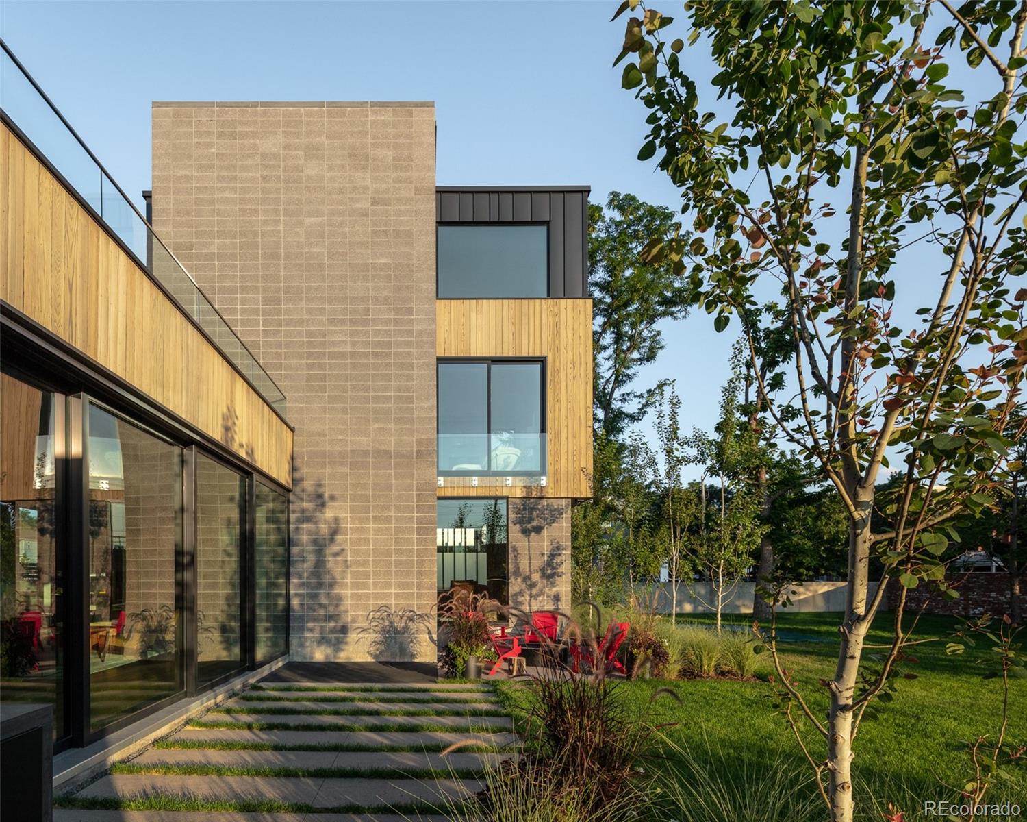 3011 Lawrence Street