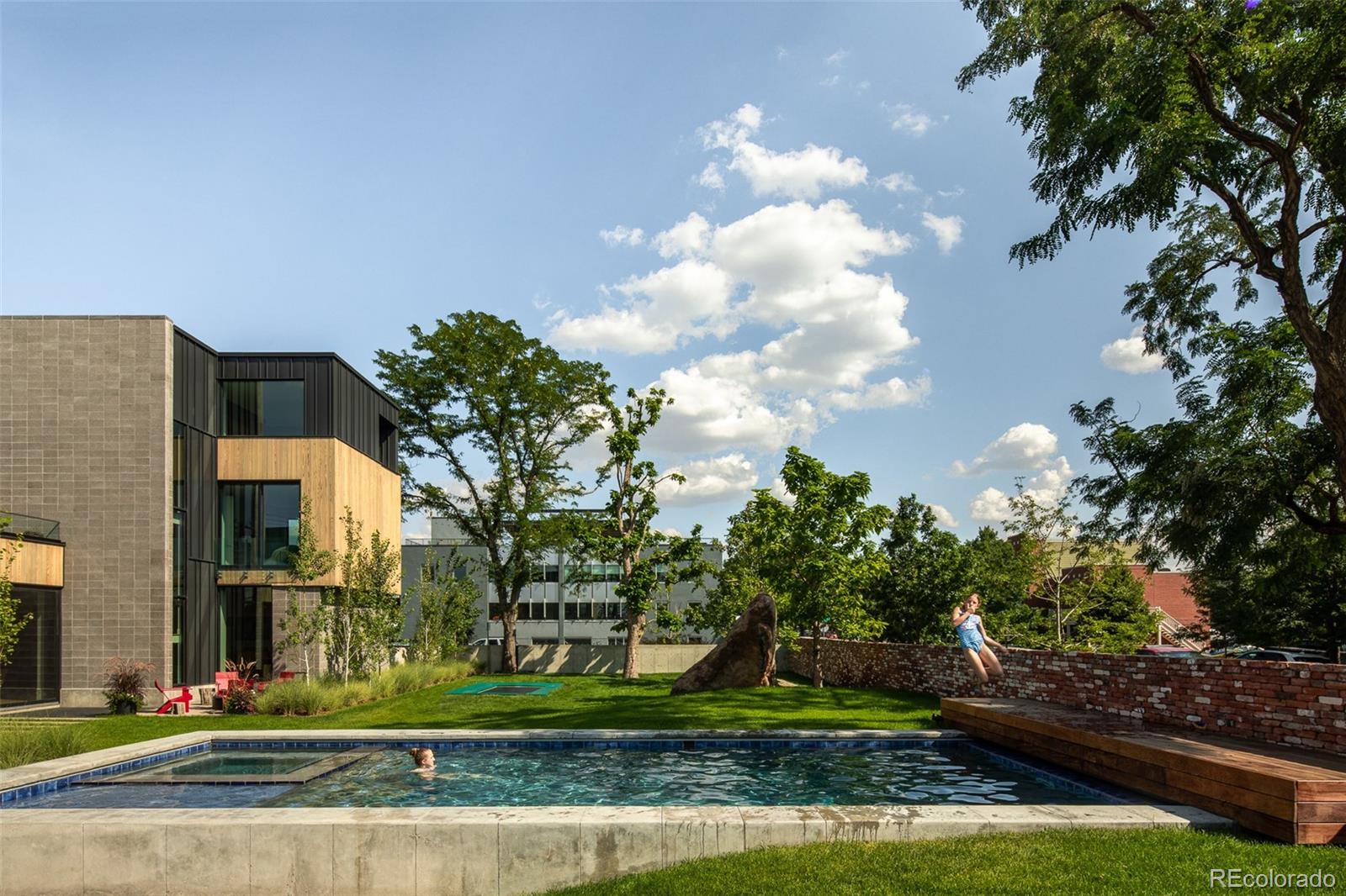 3011 Lawrence Street