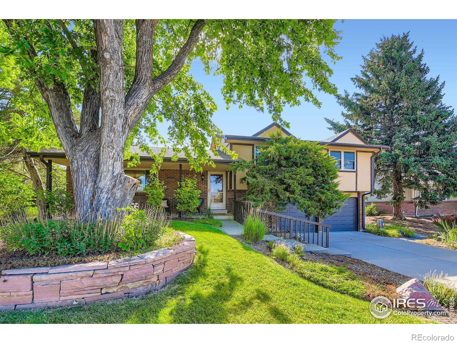 4868 Fairlawn Circle