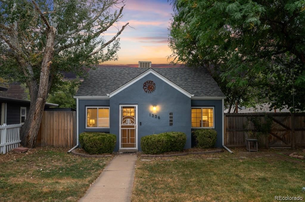 Photo of 1336 Syracuse Street, Denver, CO 80220 (MLS # 8199137)