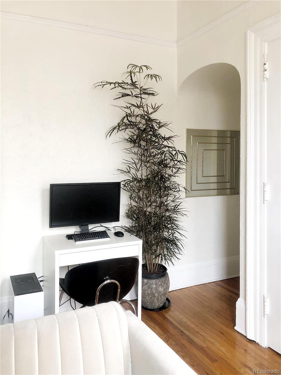 1441 N Pennsylvania Street 8