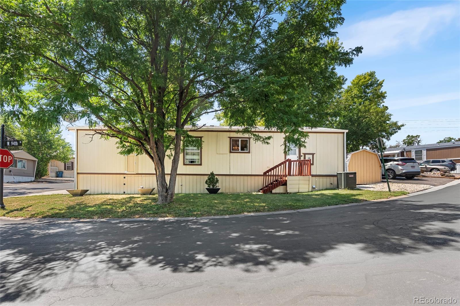 2551 W 92nd
