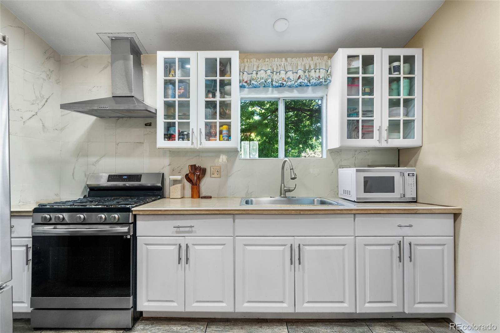 2551 W 92nd