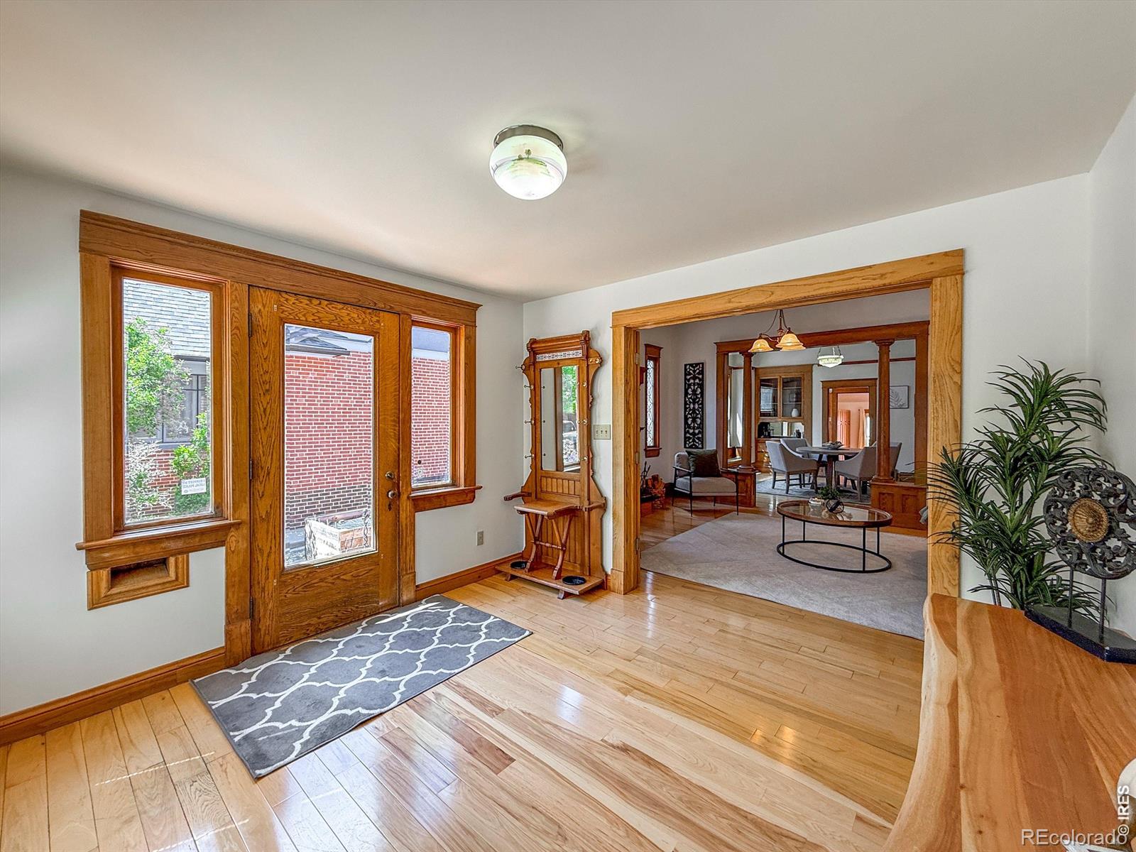 345 Lincoln Street