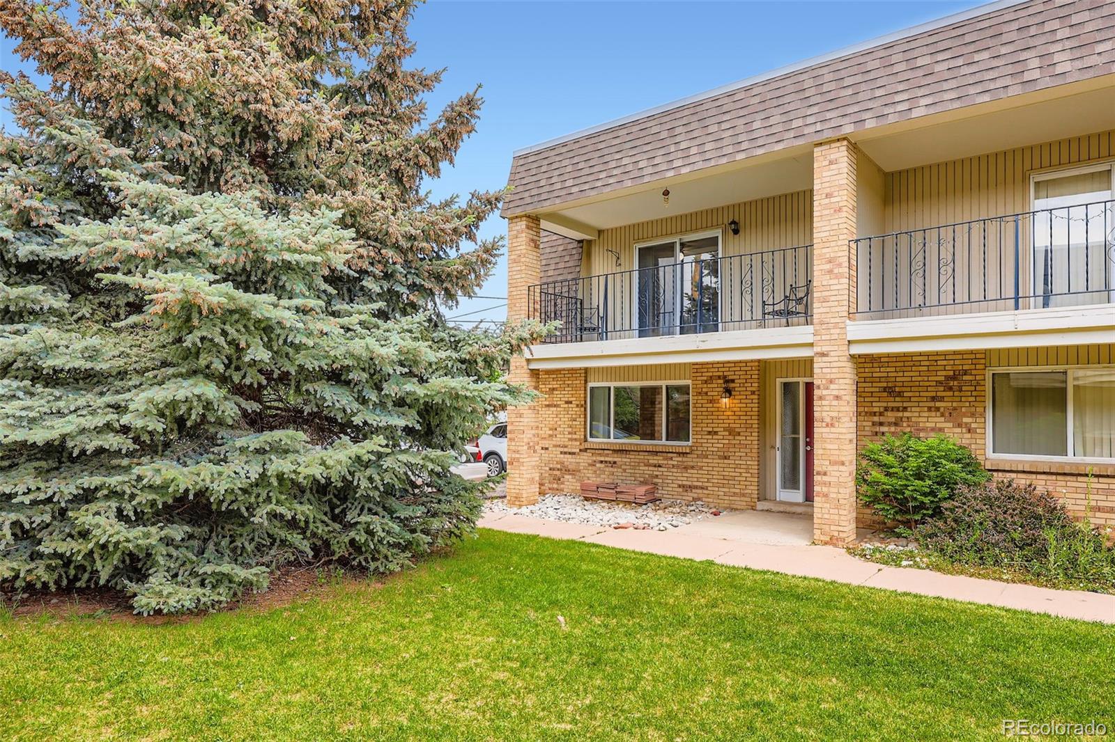 6727 S Race Street, Centennial, CO, 80122 1 6727 S Race Street