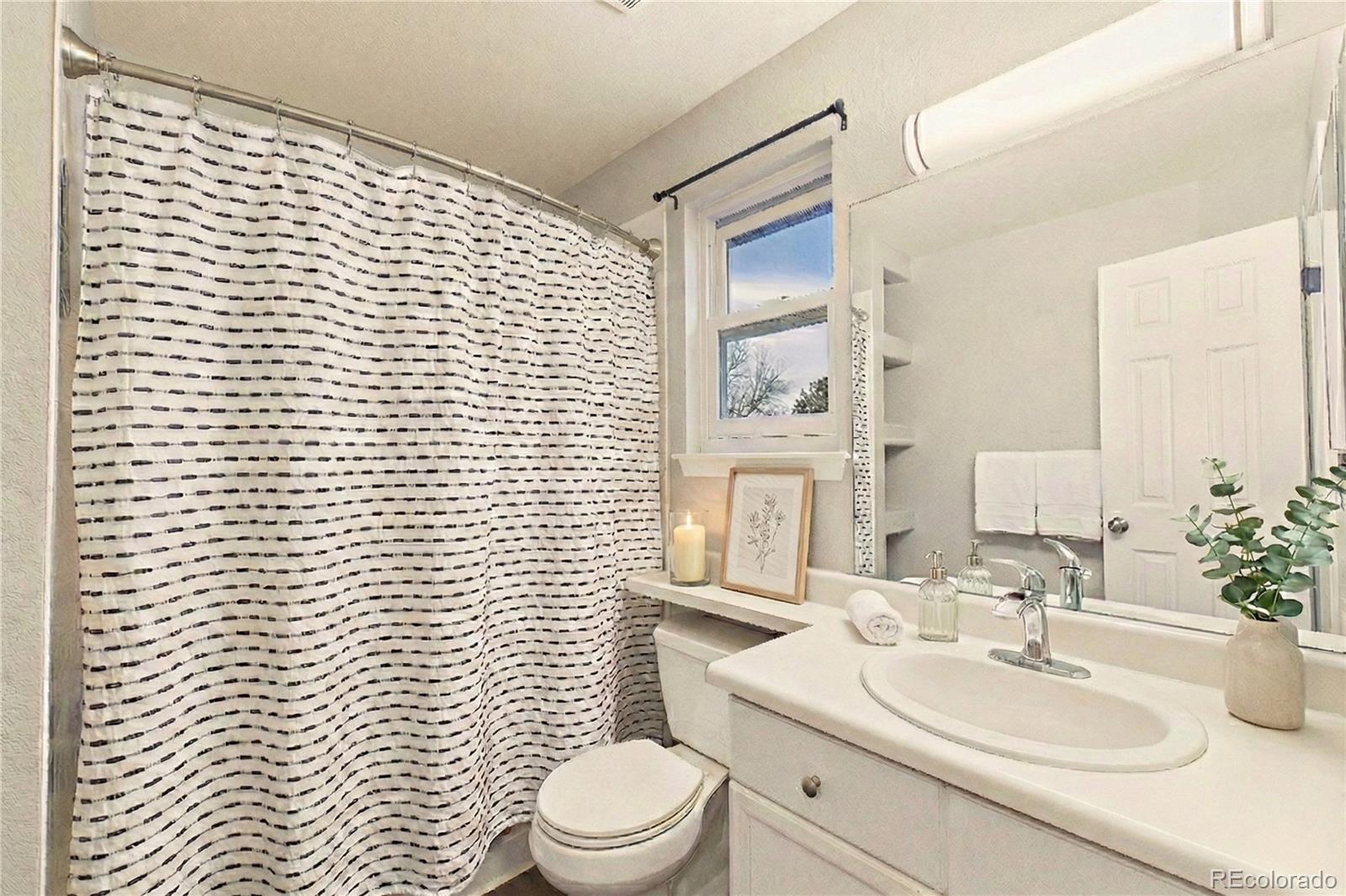 1885 S Quebec Way K101