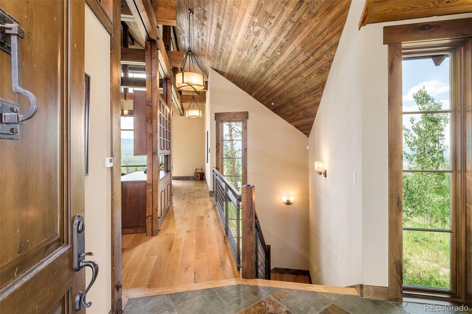 1555 Rendezvous Road