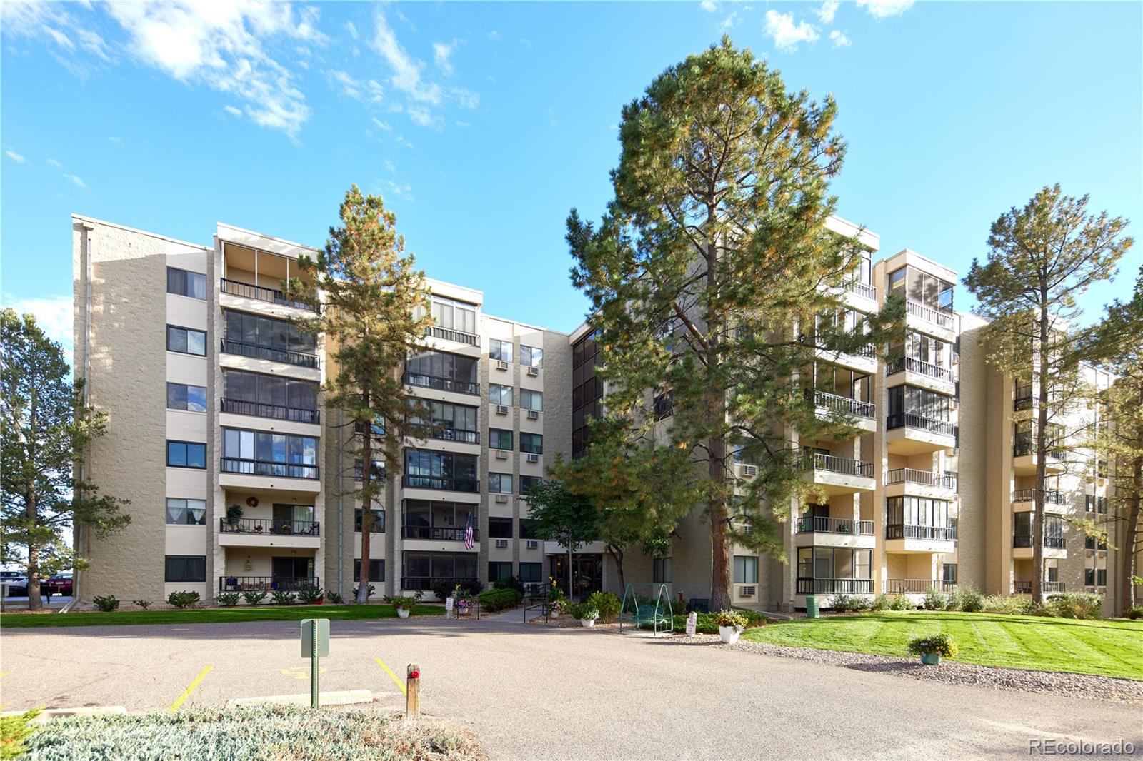 13902 E Marina Drive 610