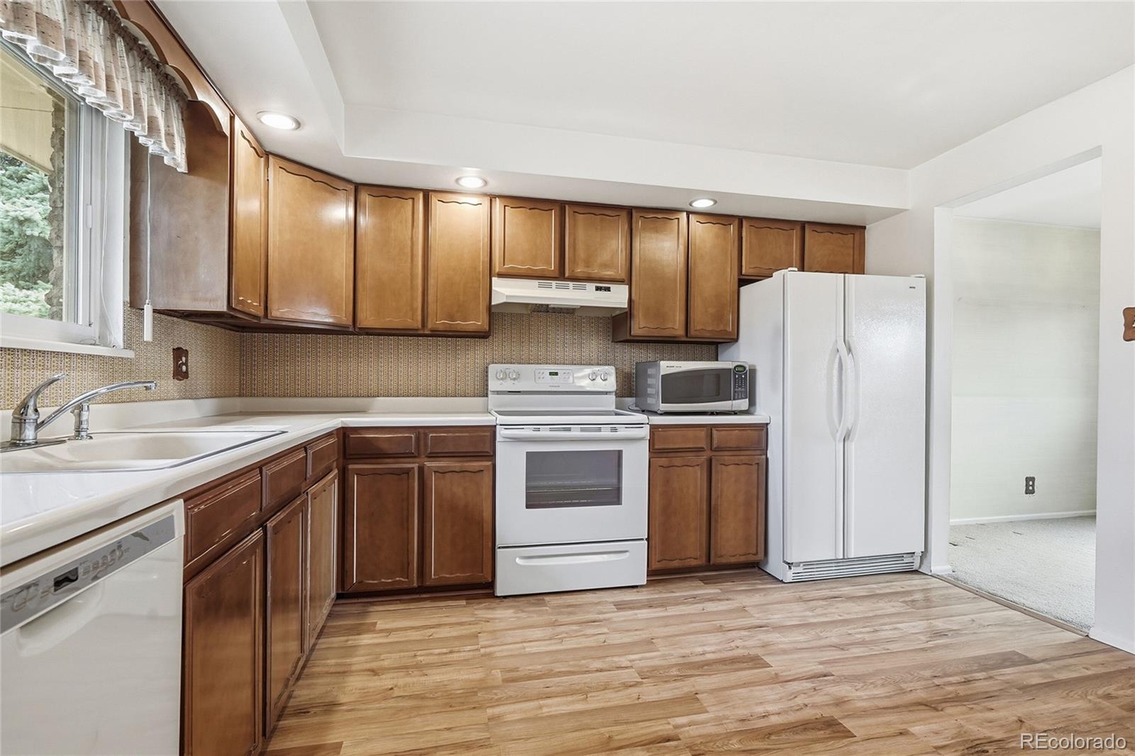 4671 E Fremont Place