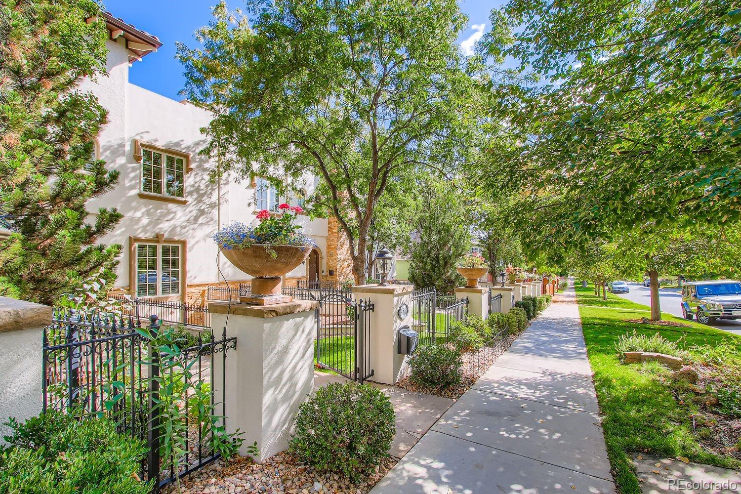 450 N Detroit Street