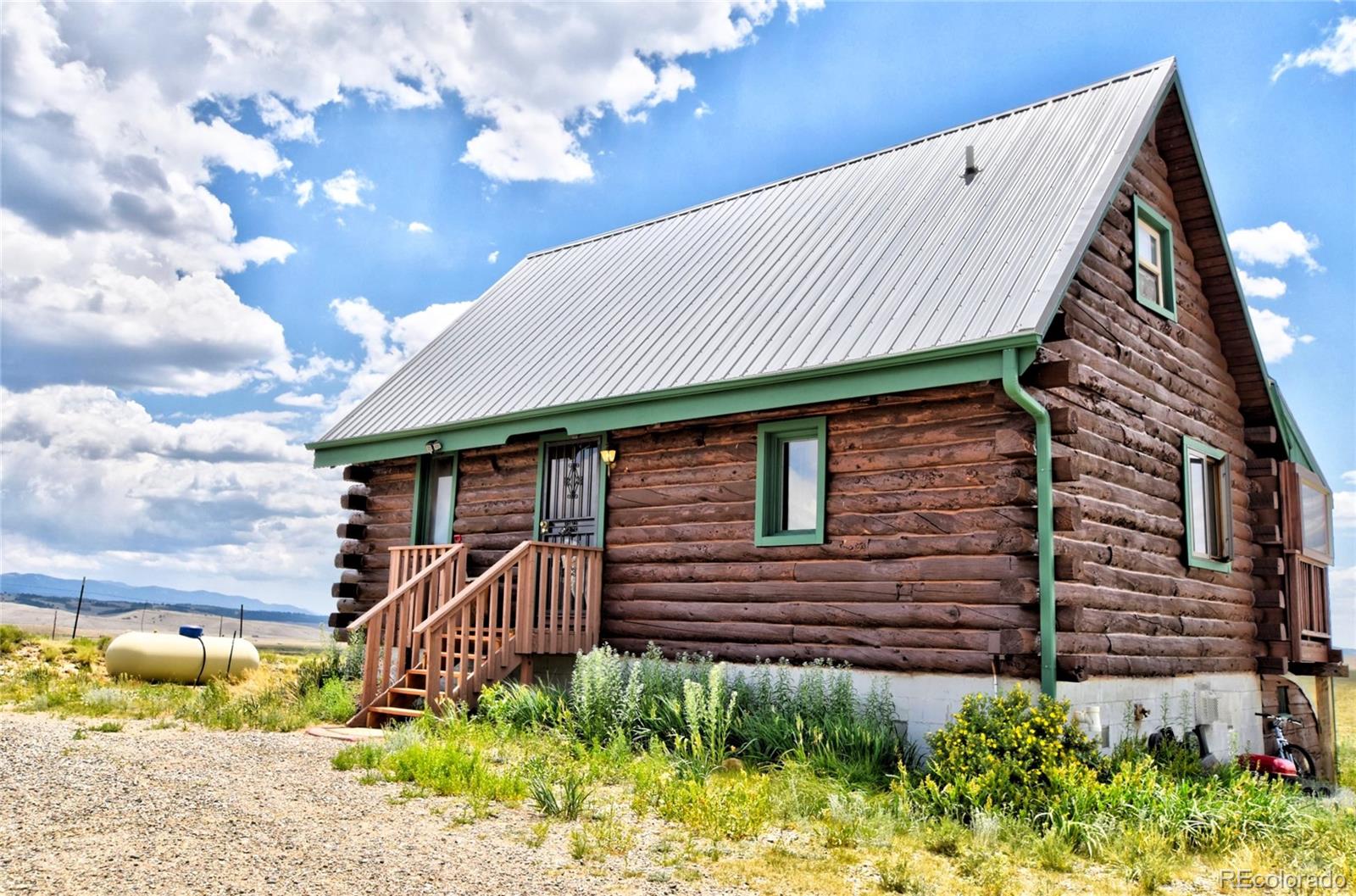 262 Swandyke Court