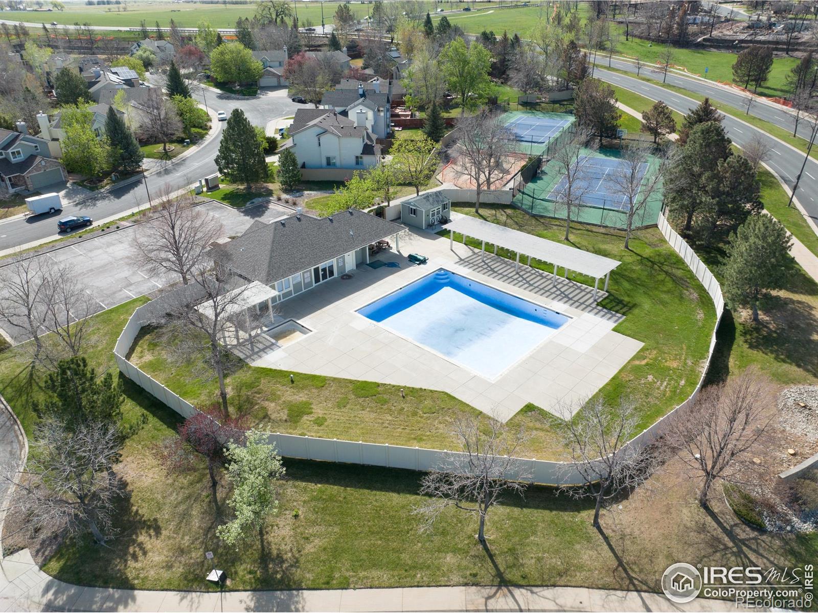 933 Saint Andrews Lane