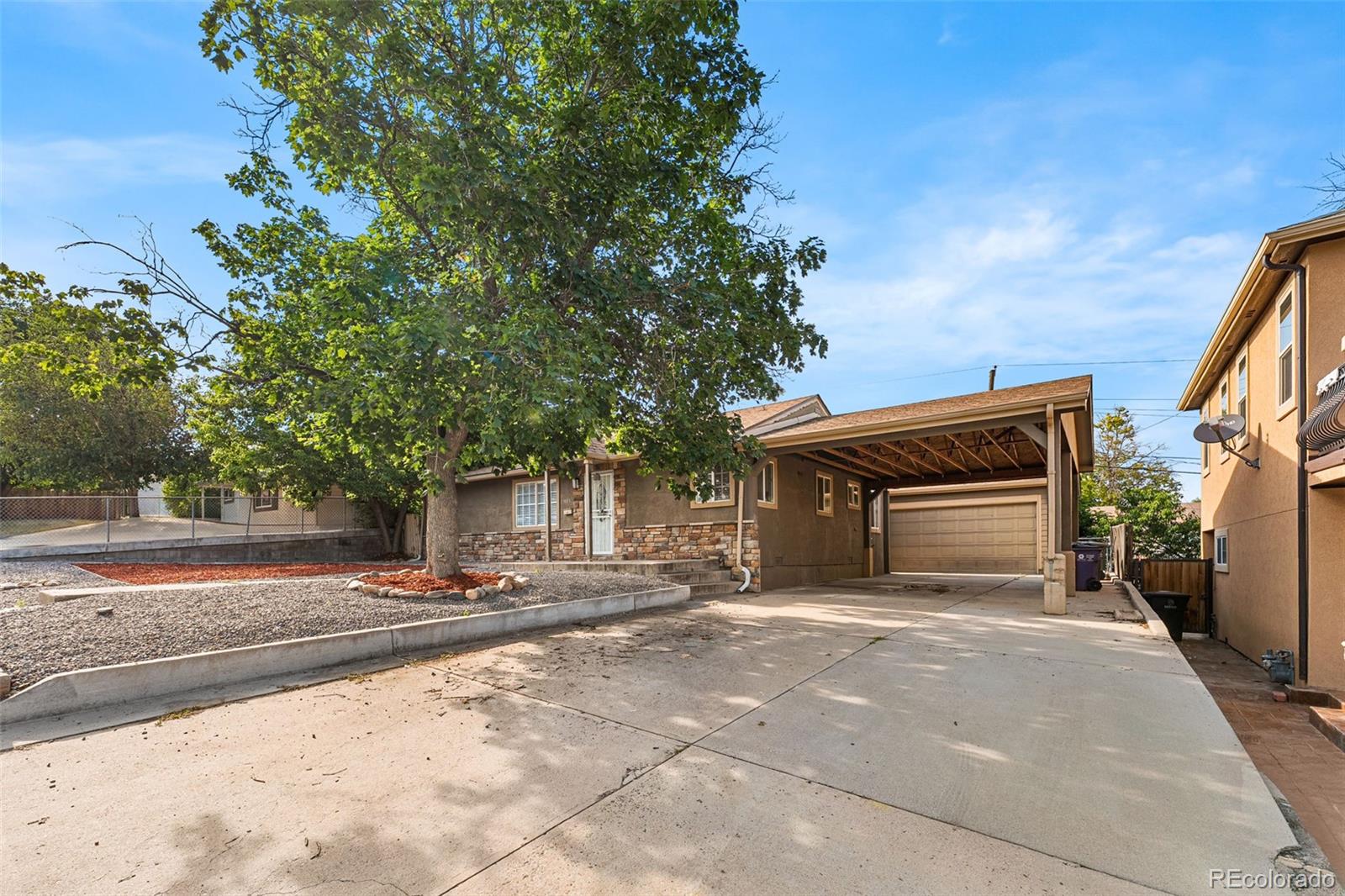 5133 W Dakota Avenue