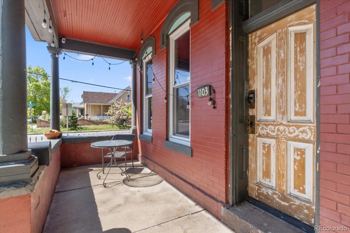 1103 Lipan Street