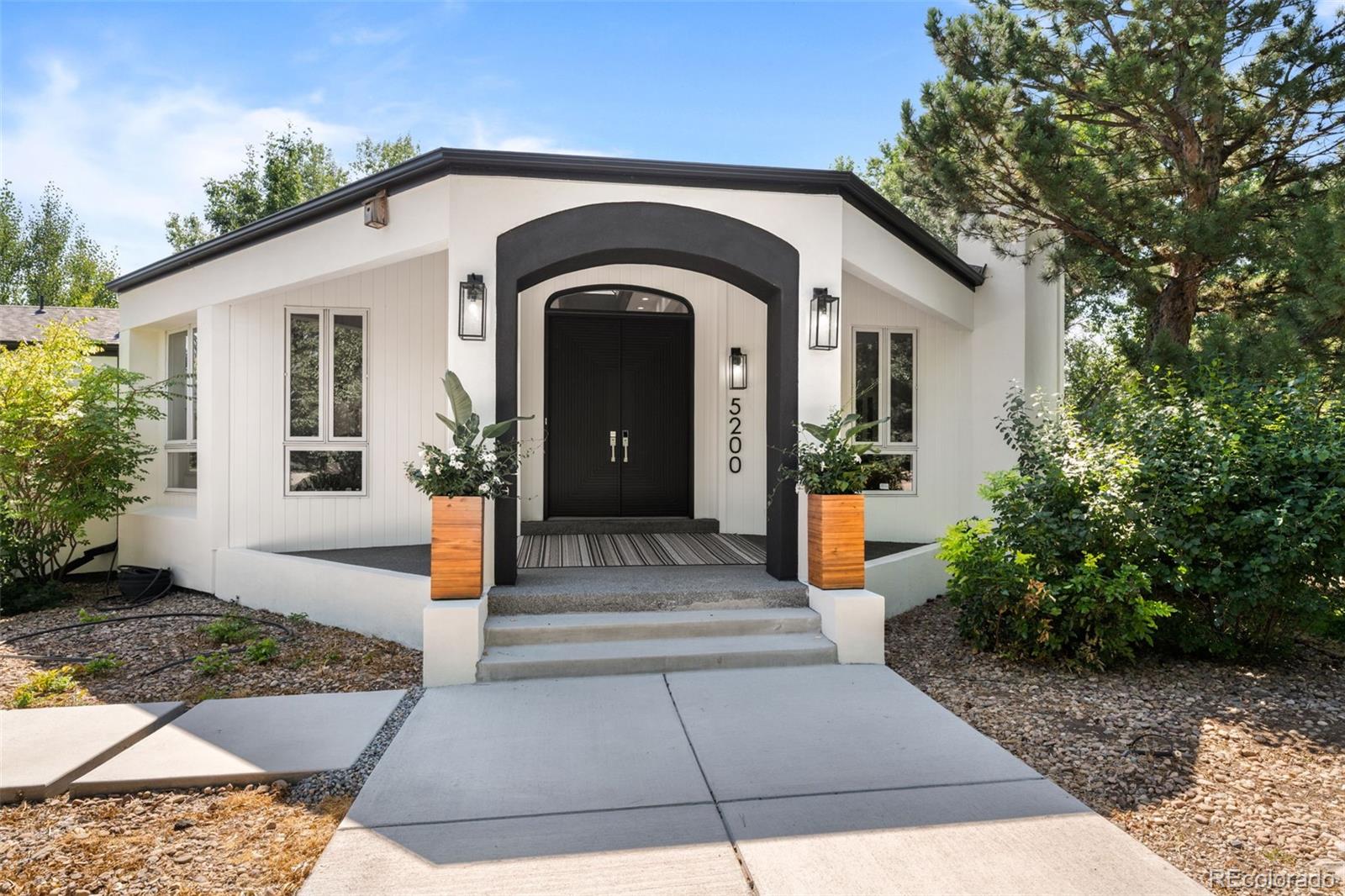 5200 Sunset Drive